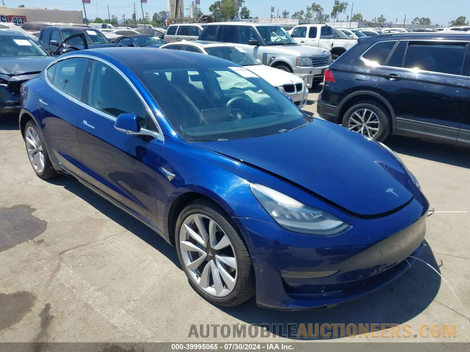 5YJ3E1EA8JF033417 TESLA MODEL 3 2018