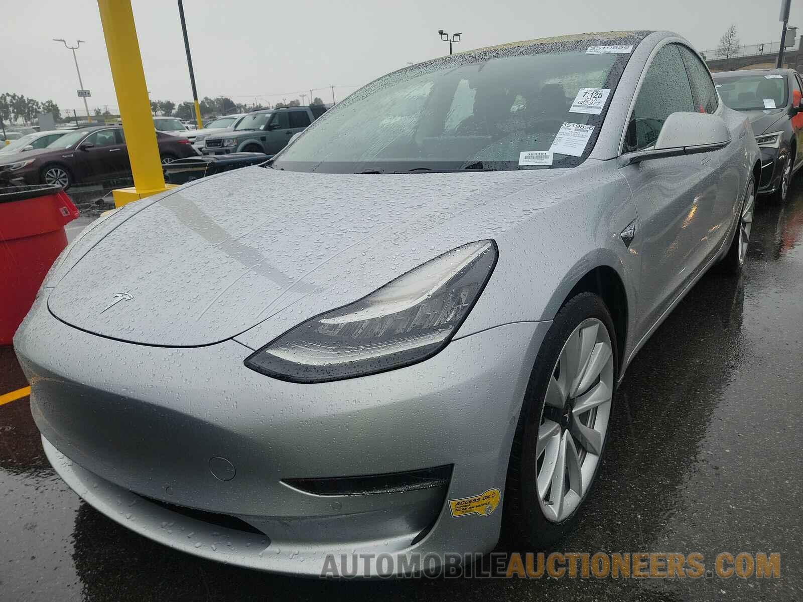 5YJ3E1EA8JF035829 Tesla Model 3 2018