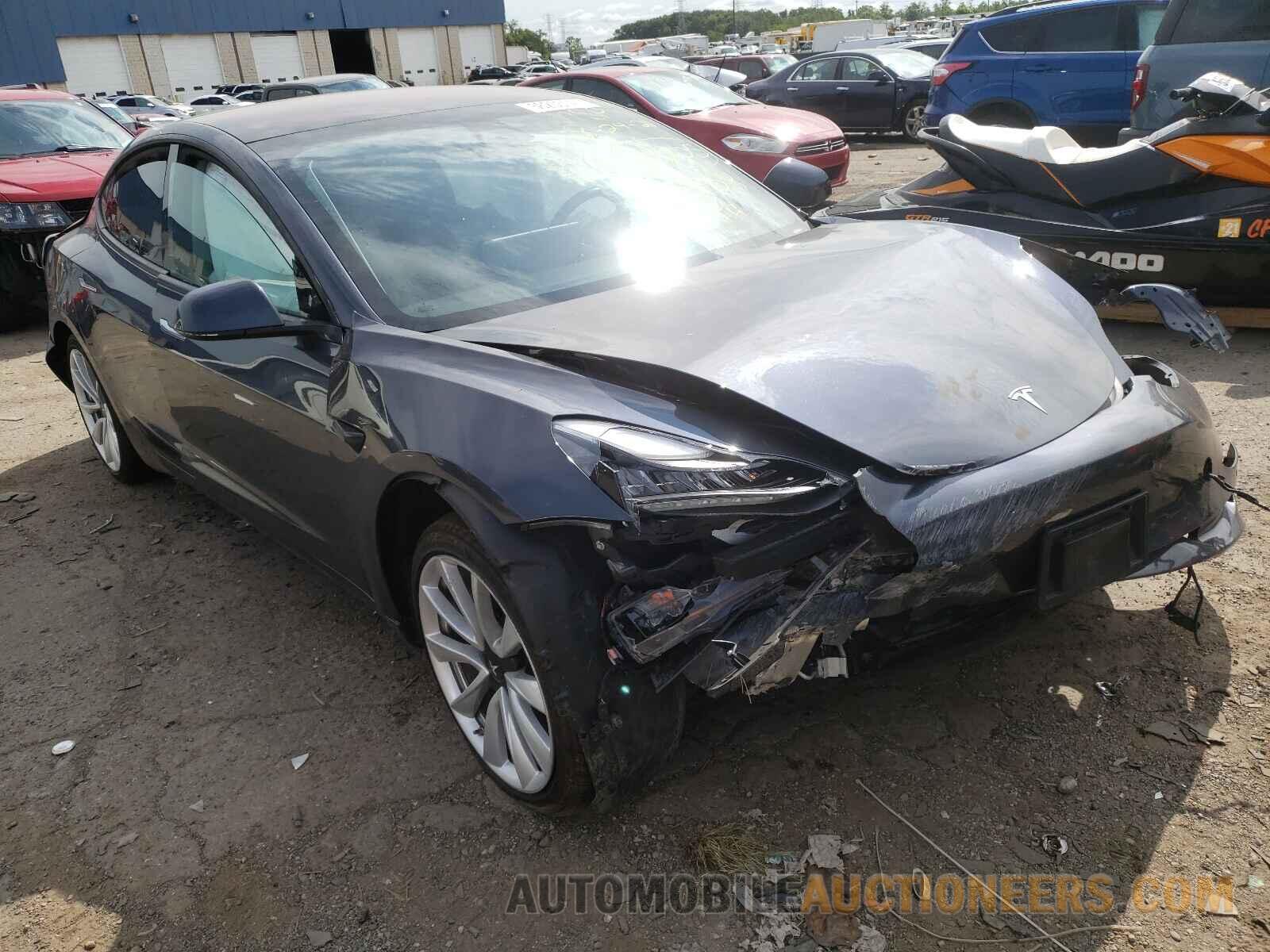 5YJ3E1EA8JF035958 TESLA MODEL 3 2018