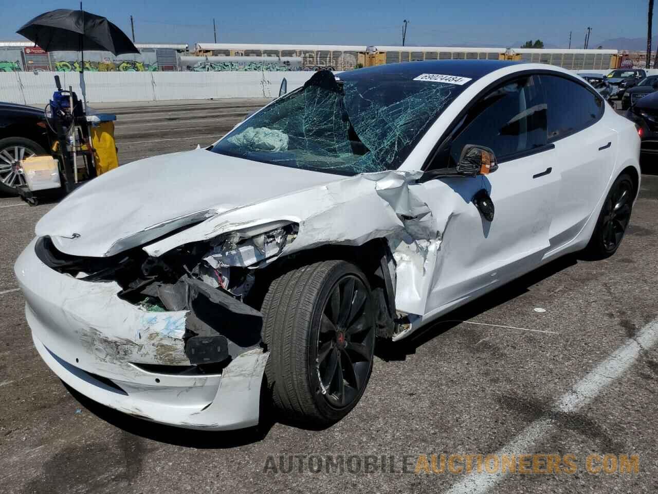 5YJ3E1EA8JF039556 TESLA MODEL 3 2018