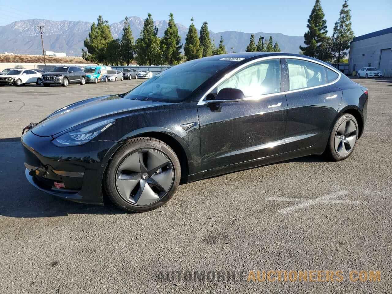 5YJ3E1EA8JF043218 TESLA MODEL 3 2018