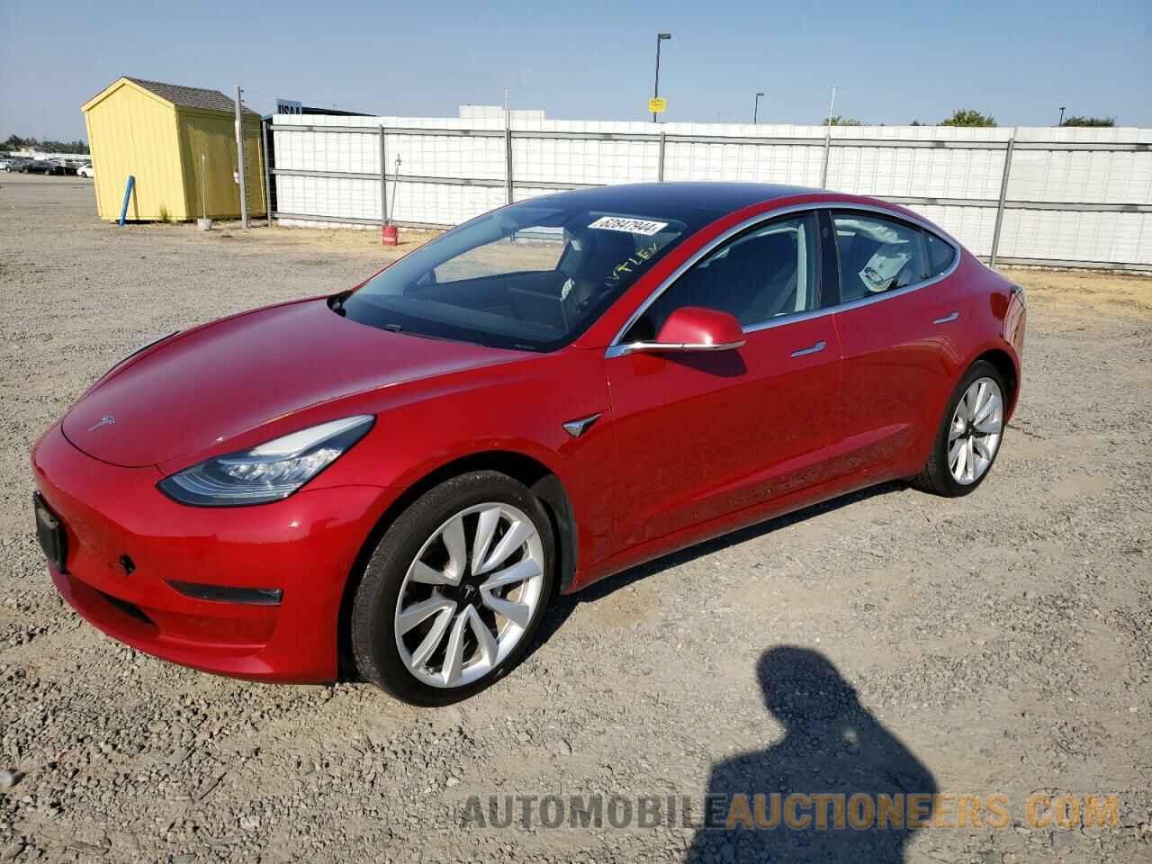 5YJ3E1EA8JF050444 TESLA MODEL 3 2018