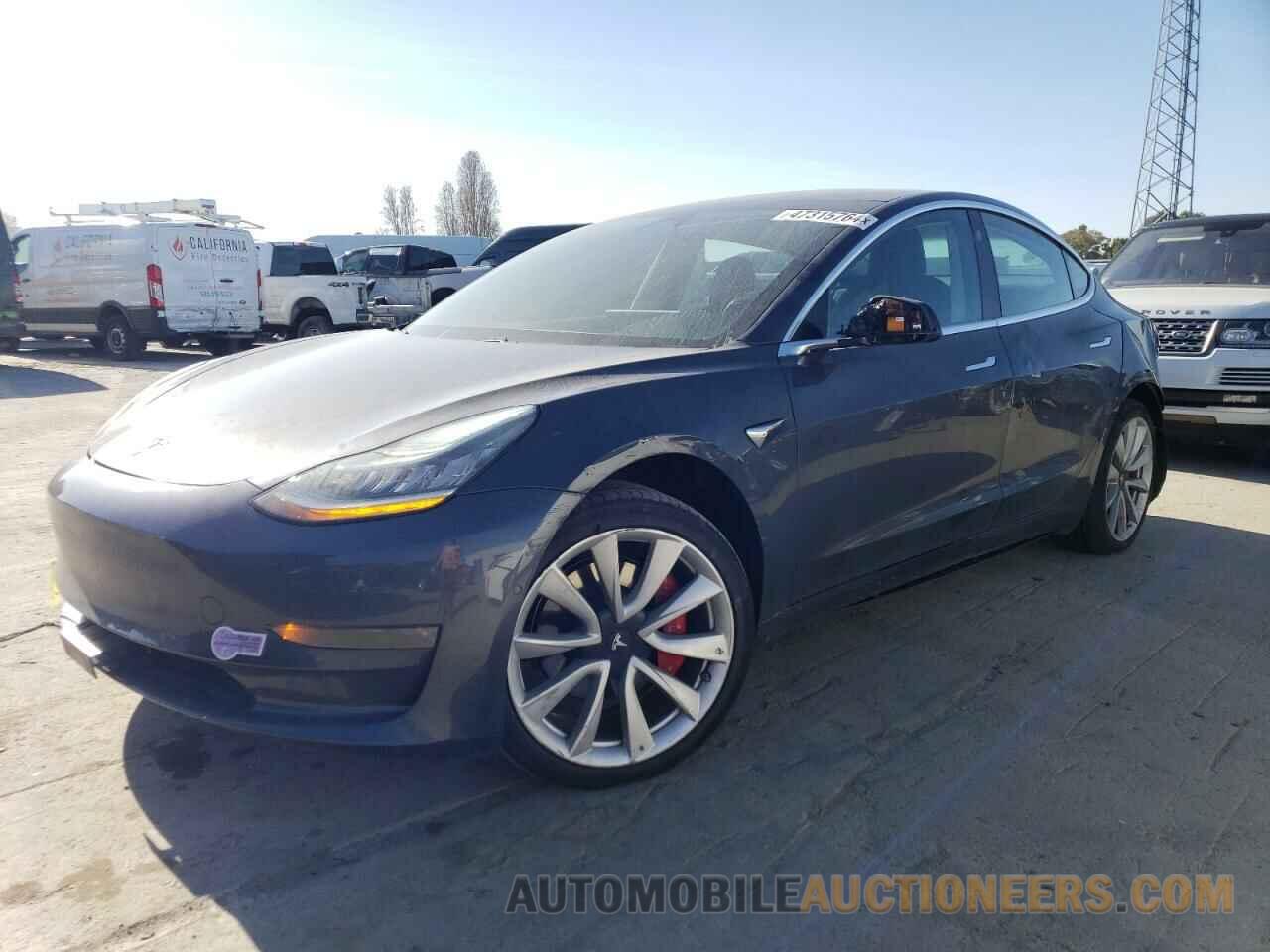 5YJ3E1EA8JF059290 TESLA MODEL 3 2018