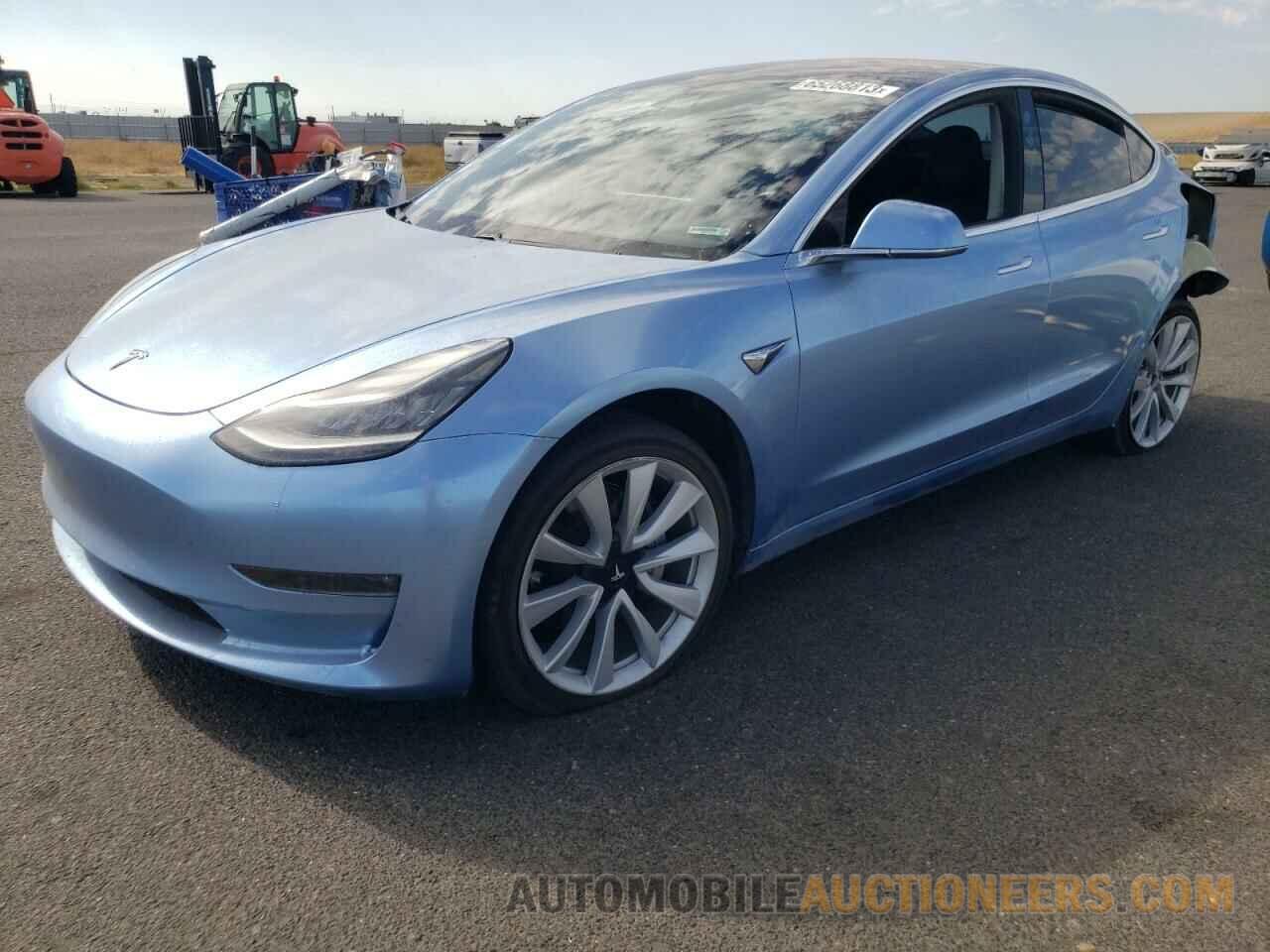 5YJ3E1EA8JF060195 TESLA MODEL 3 2018