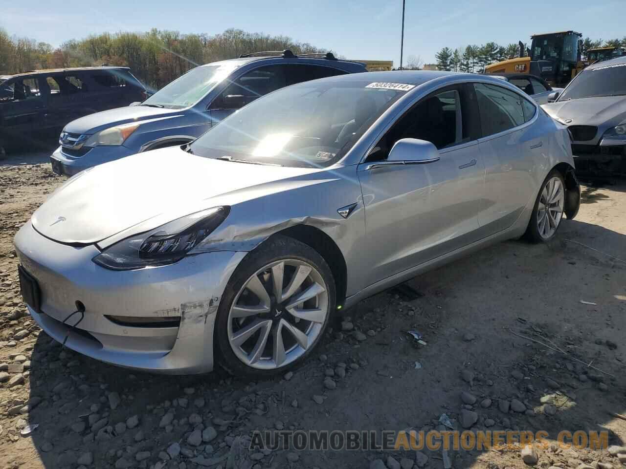 5YJ3E1EA8JF060889 TESLA MODEL 3 2018