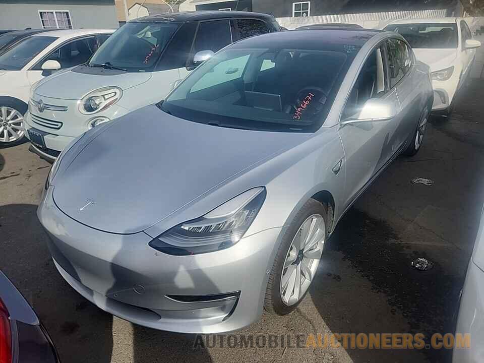 5YJ3E1EA8JF060942 Tesla Model 3 2018