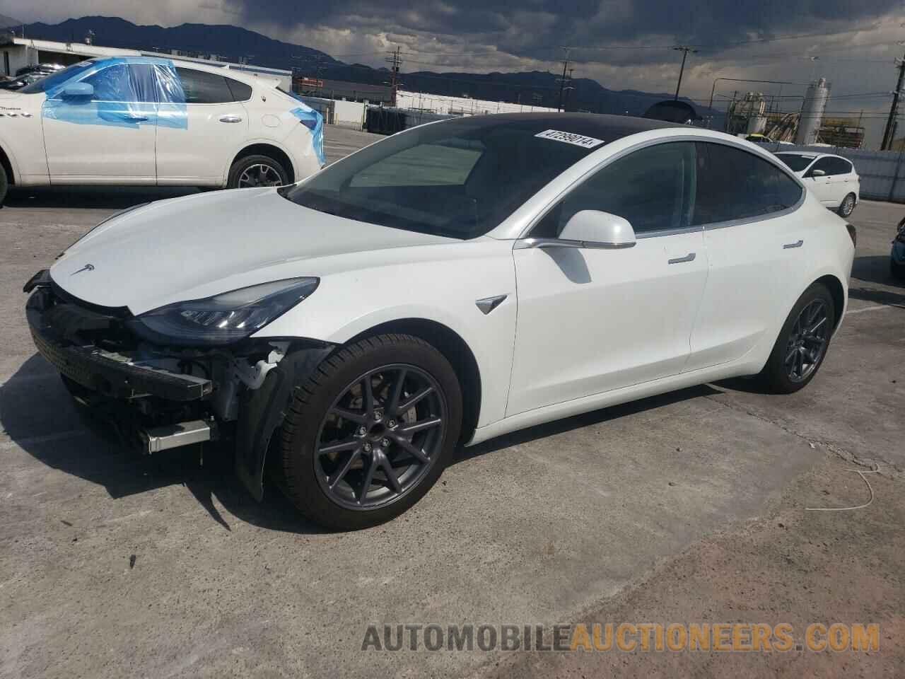 5YJ3E1EA8JF076056 TESLA MODEL 3 2018