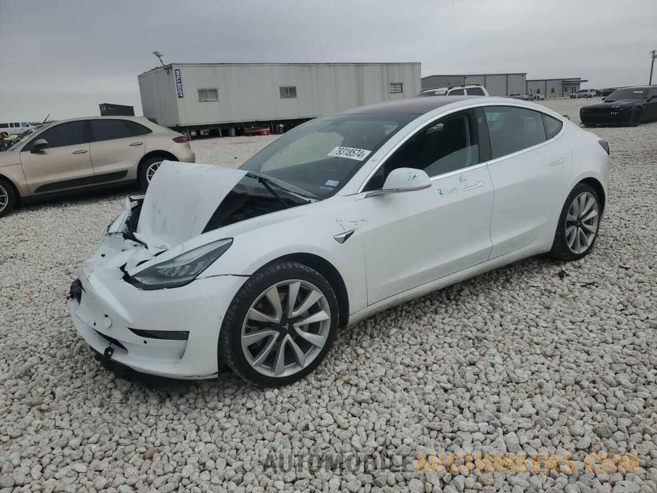 5YJ3E1EA8JF118533 TESLA MODEL 3 2018