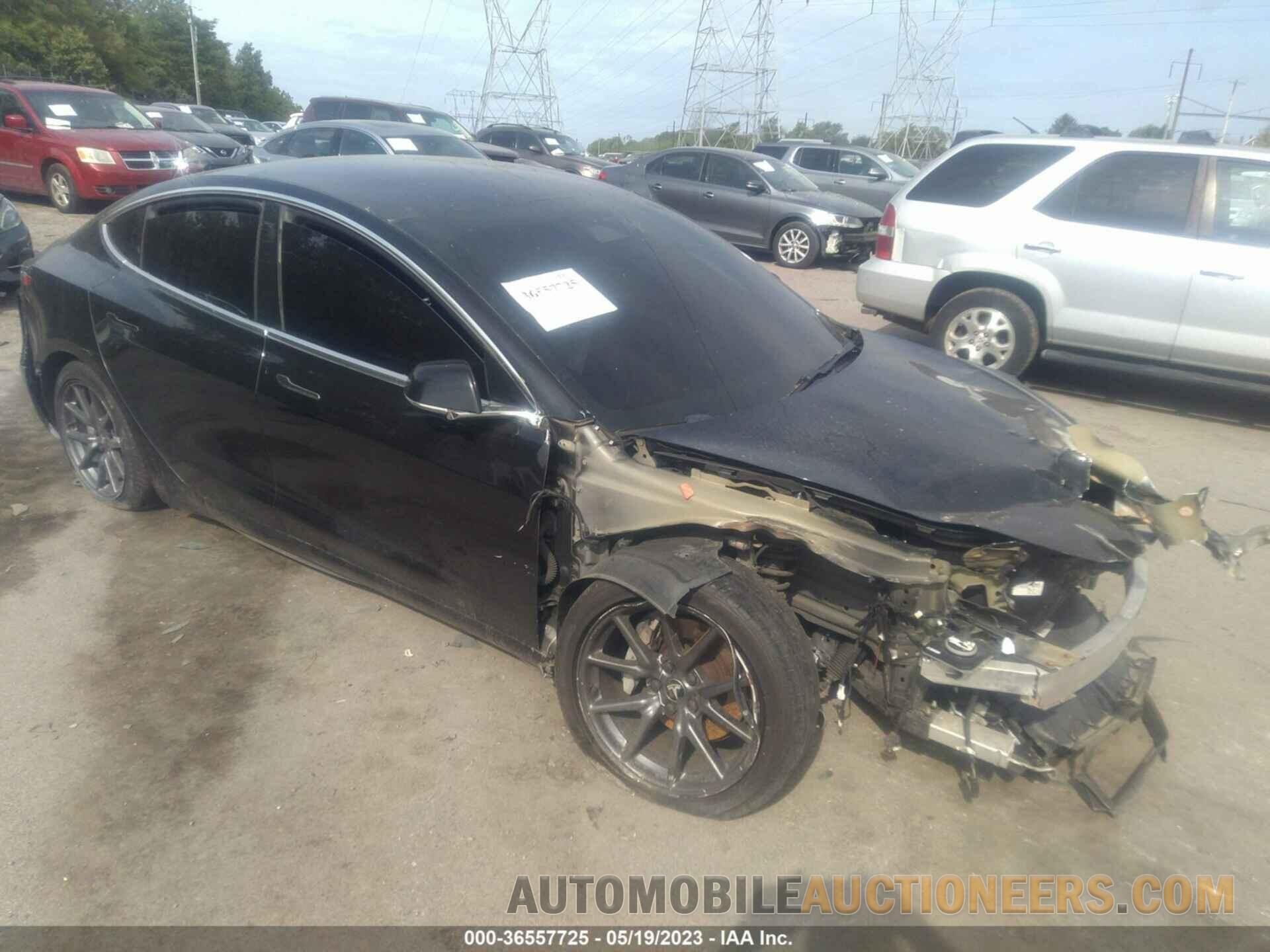 5YJ3E1EA8JF136370 TESLA MODEL 3 2018