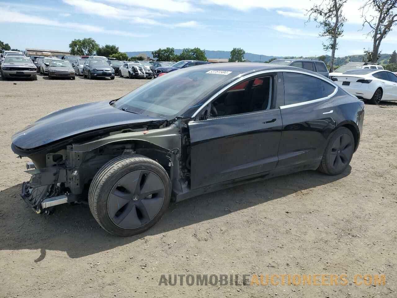 5YJ3E1EA8JF152097 TESLA MODEL 3 2018