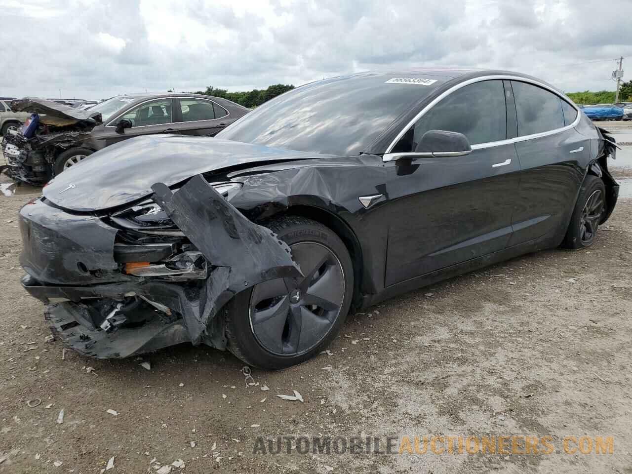 5YJ3E1EA8JF166453 TESLA MODEL 3 2018