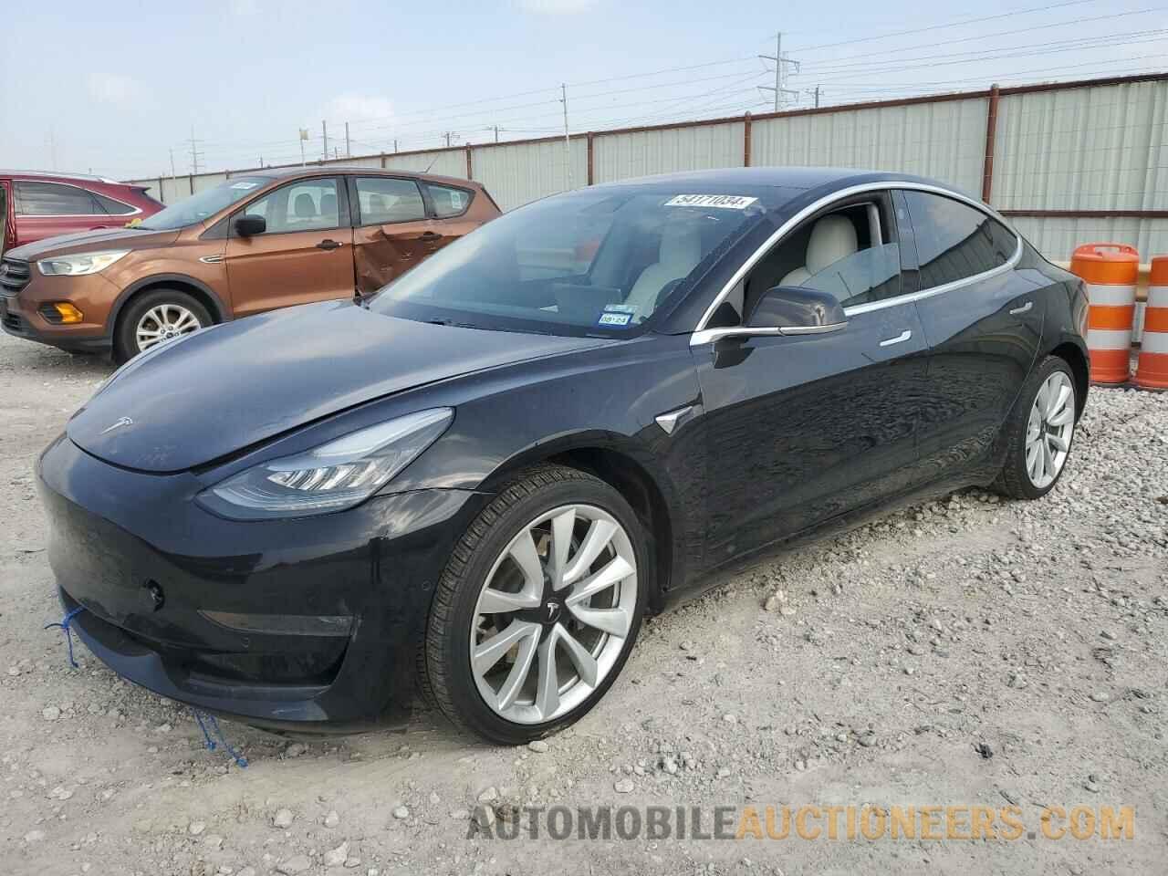 5YJ3E1EA8JF169255 TESLA MODEL 3 2018