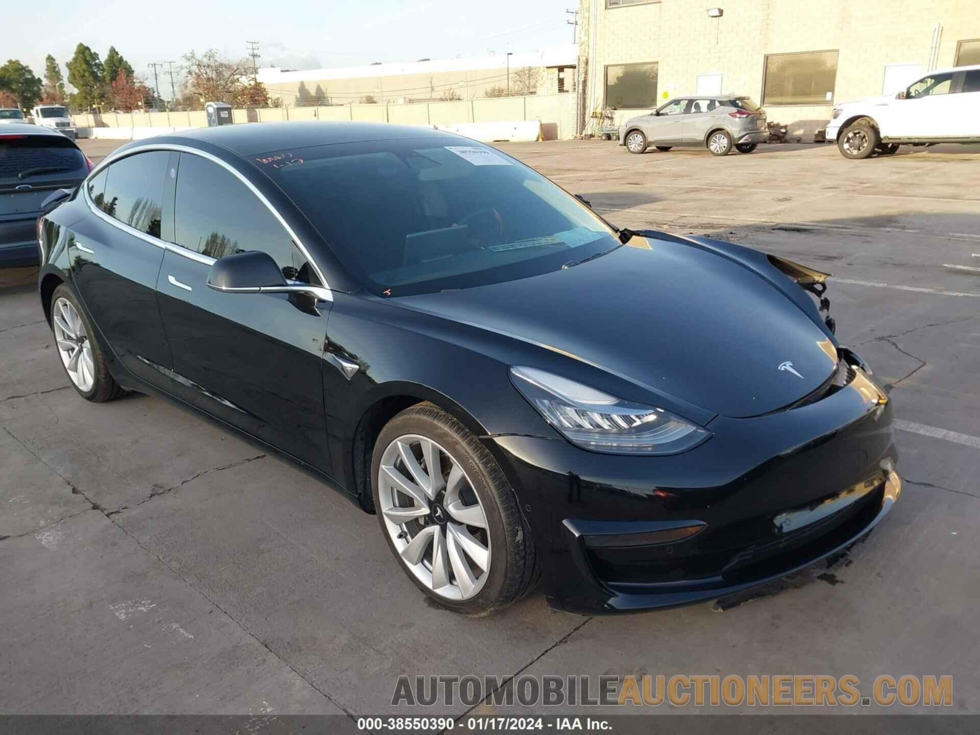 5YJ3E1EA8KF338255 TESLA MODEL 3 2019