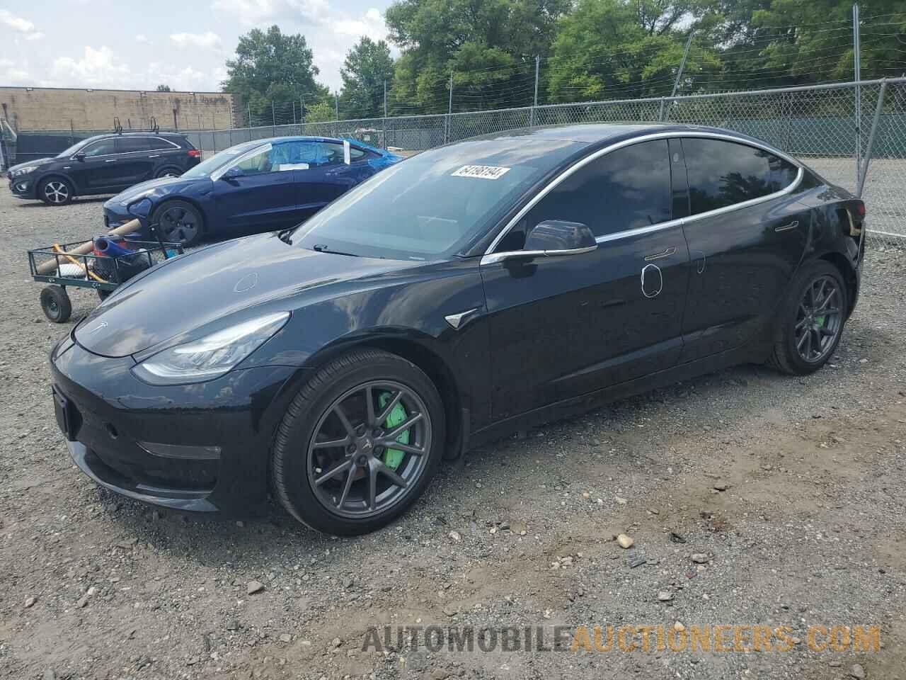 5YJ3E1EA8KF396107 TESLA MODEL 3 2019