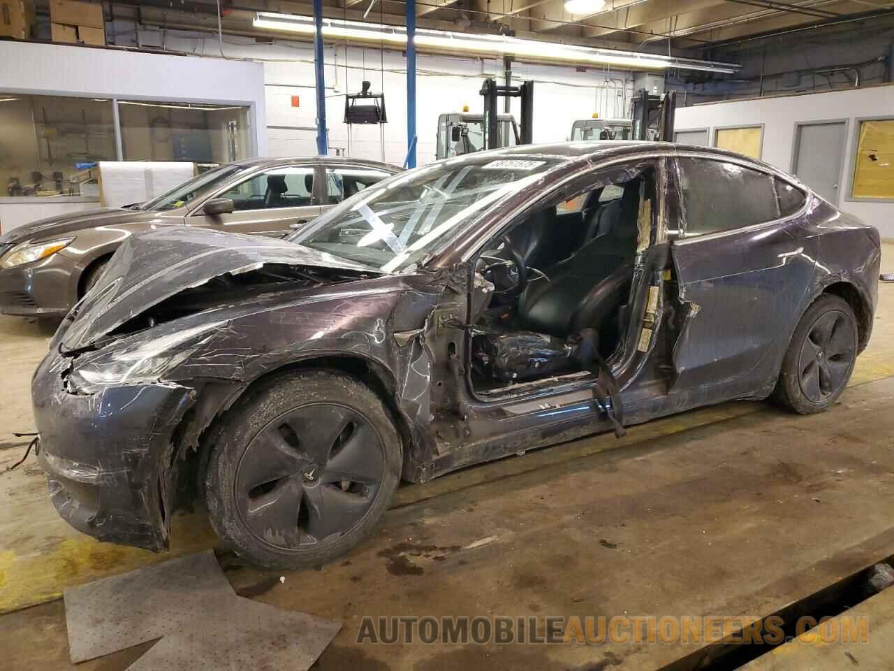 5YJ3E1EA8KF411026 TESLA MODEL 3 2019