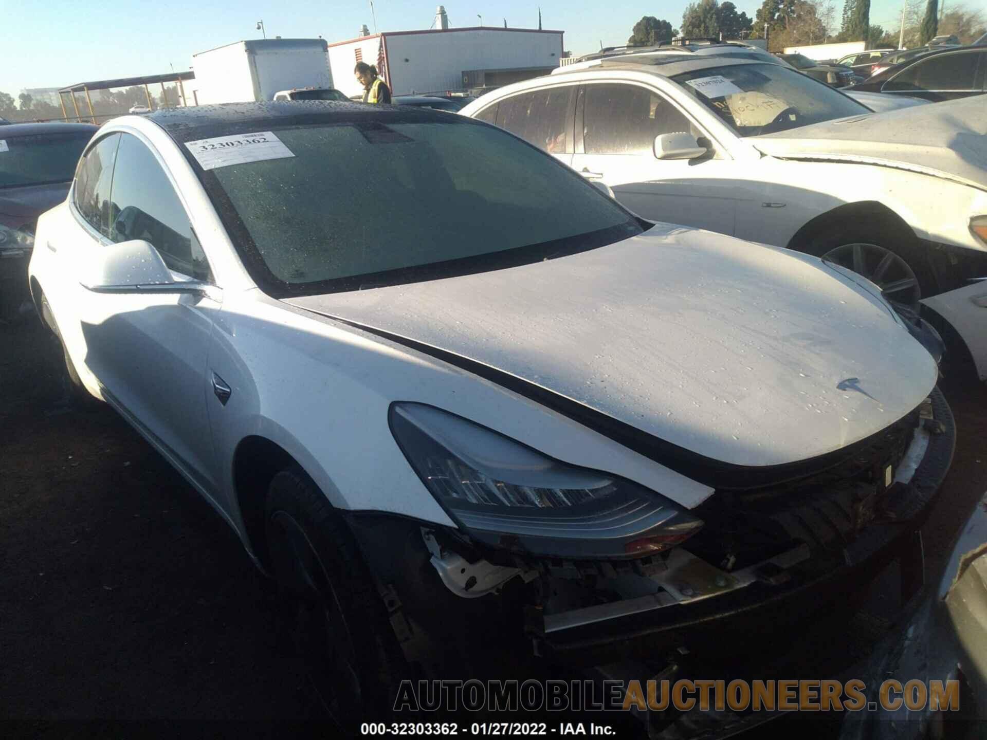 5YJ3E1EA8KF425105 TESLA MODEL 3 2019