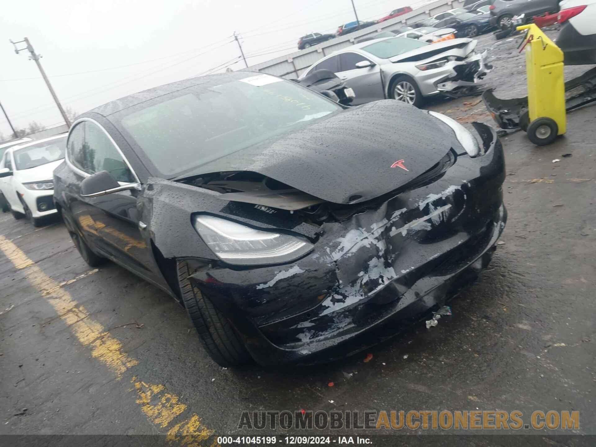 5YJ3E1EA8KF426755 TESLA MODEL 3 2019