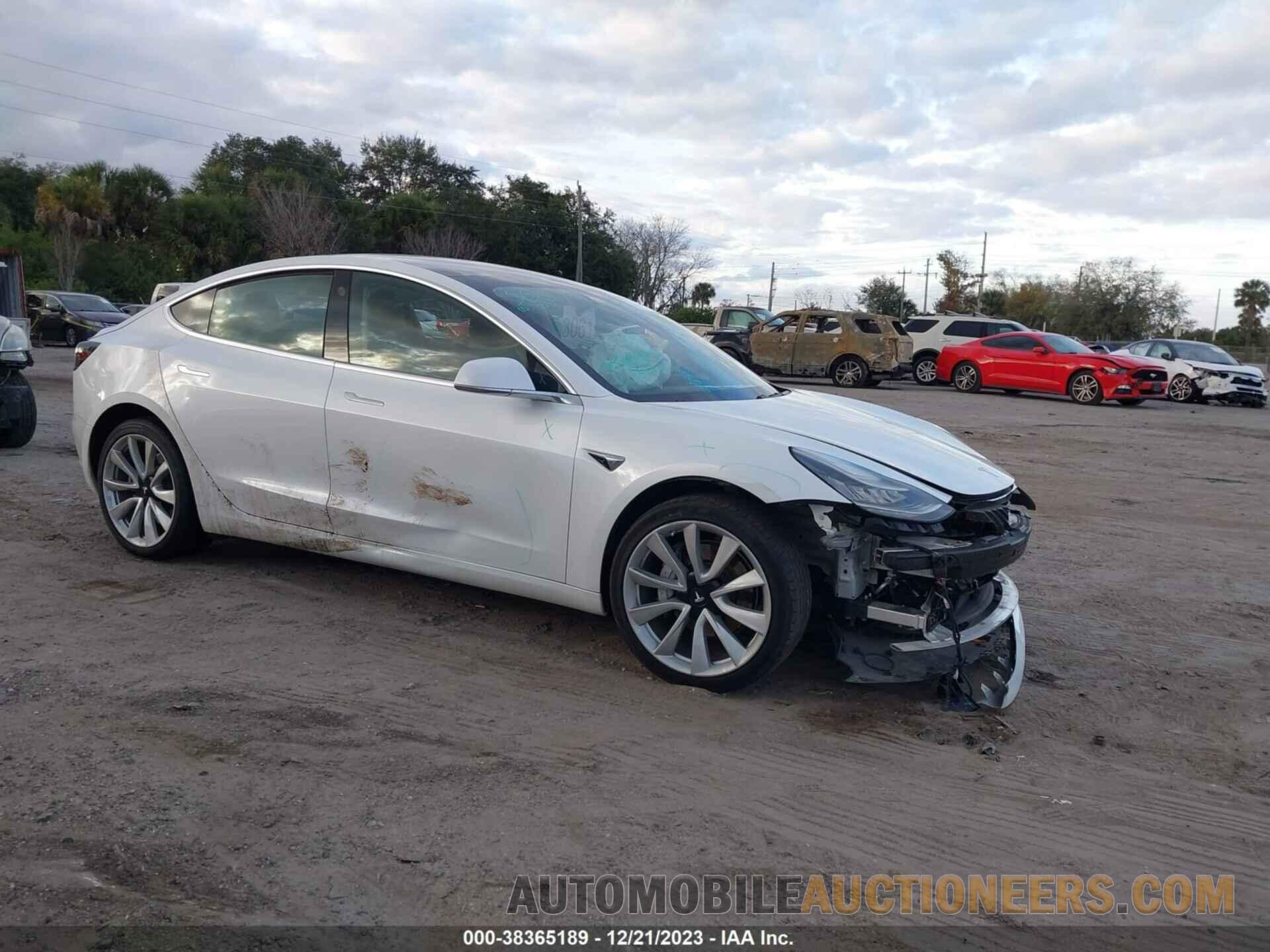 5YJ3E1EA8KF436279 TESLA MODEL 3 2019