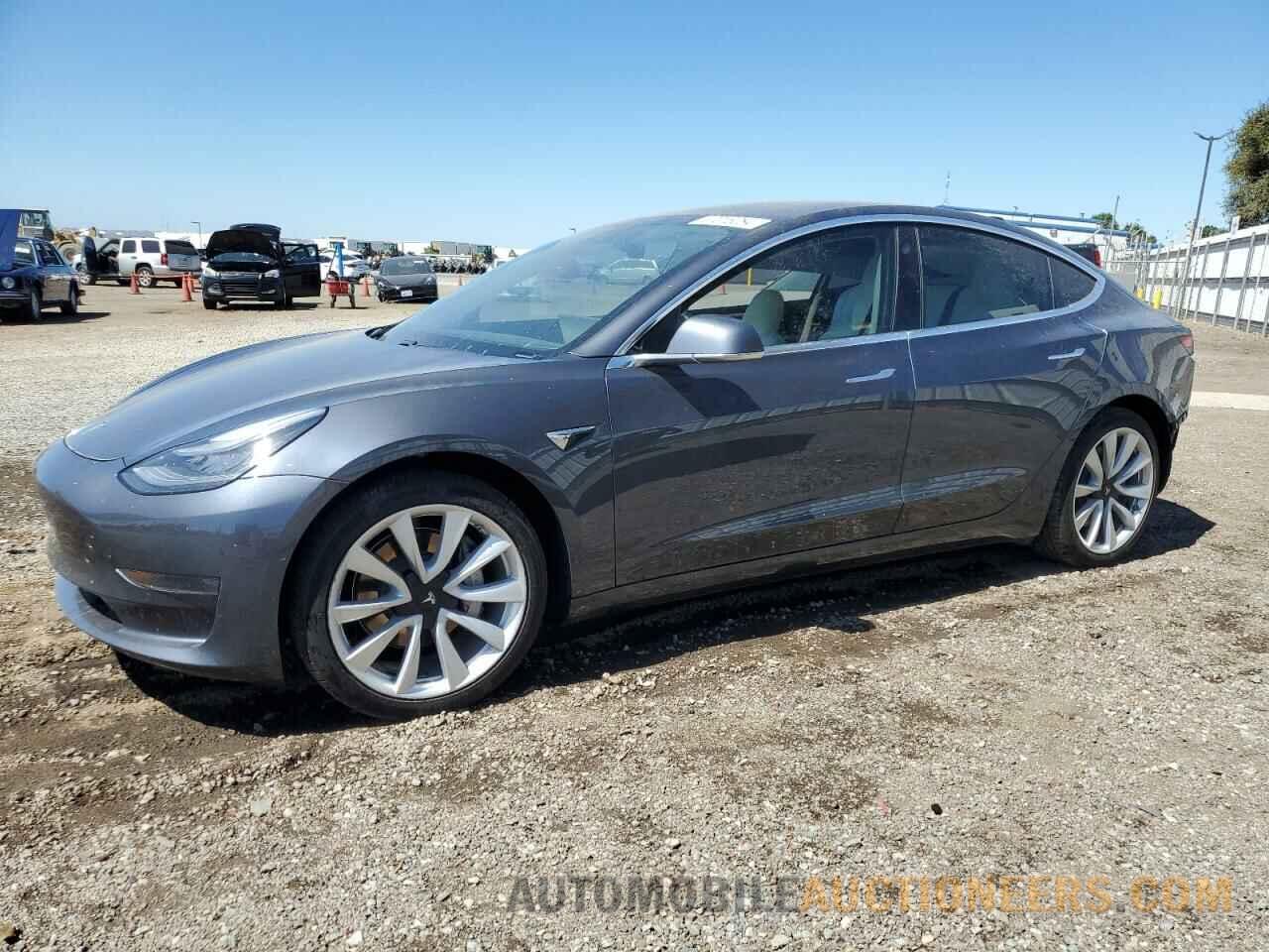 5YJ3E1EA8KF519839 TESLA MODEL 3 2019