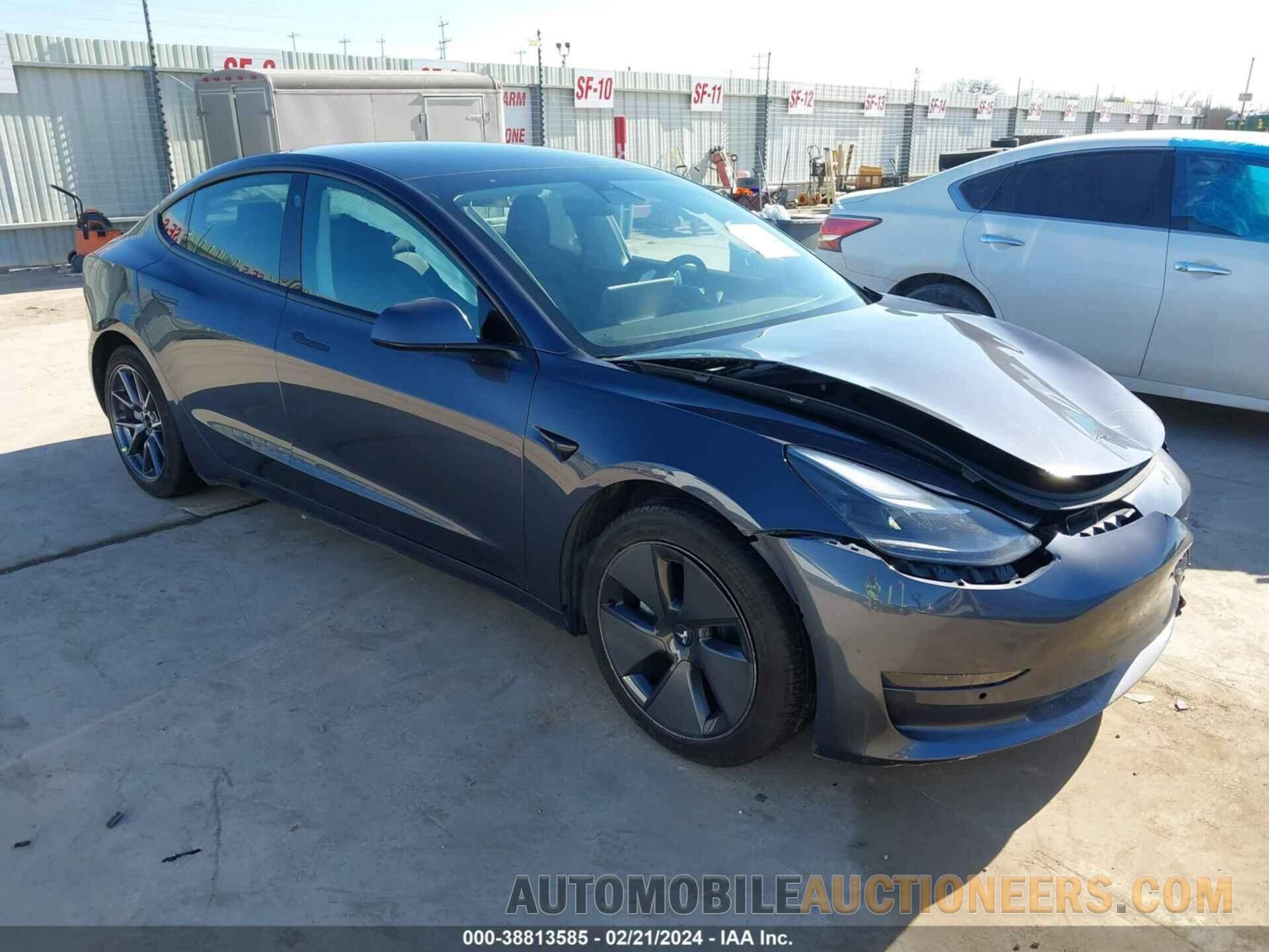 5YJ3E1EA8MF051792 TESLA MODEL 3 2021