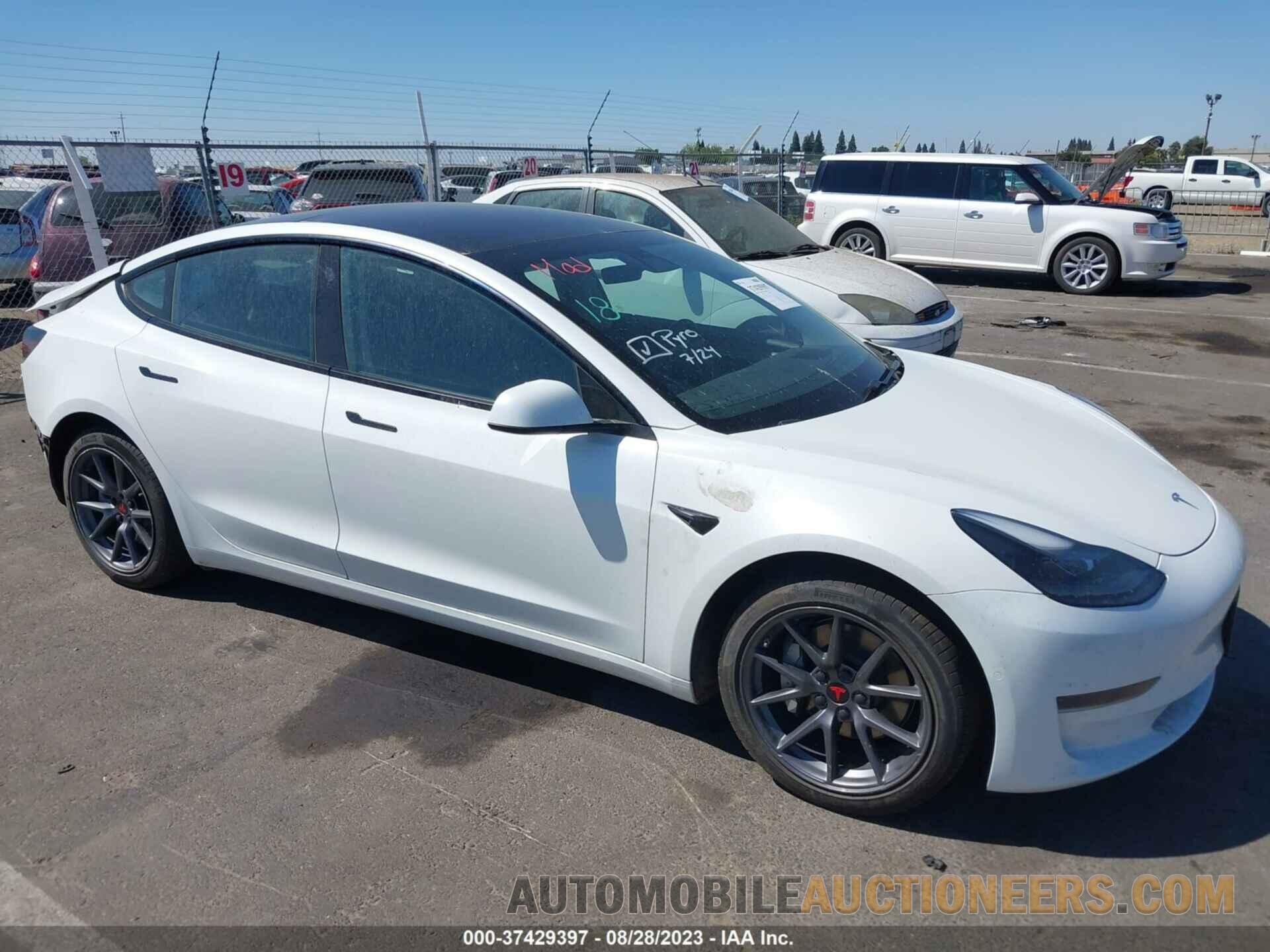 5YJ3E1EA8MF076031 TESLA MODEL 3 2021