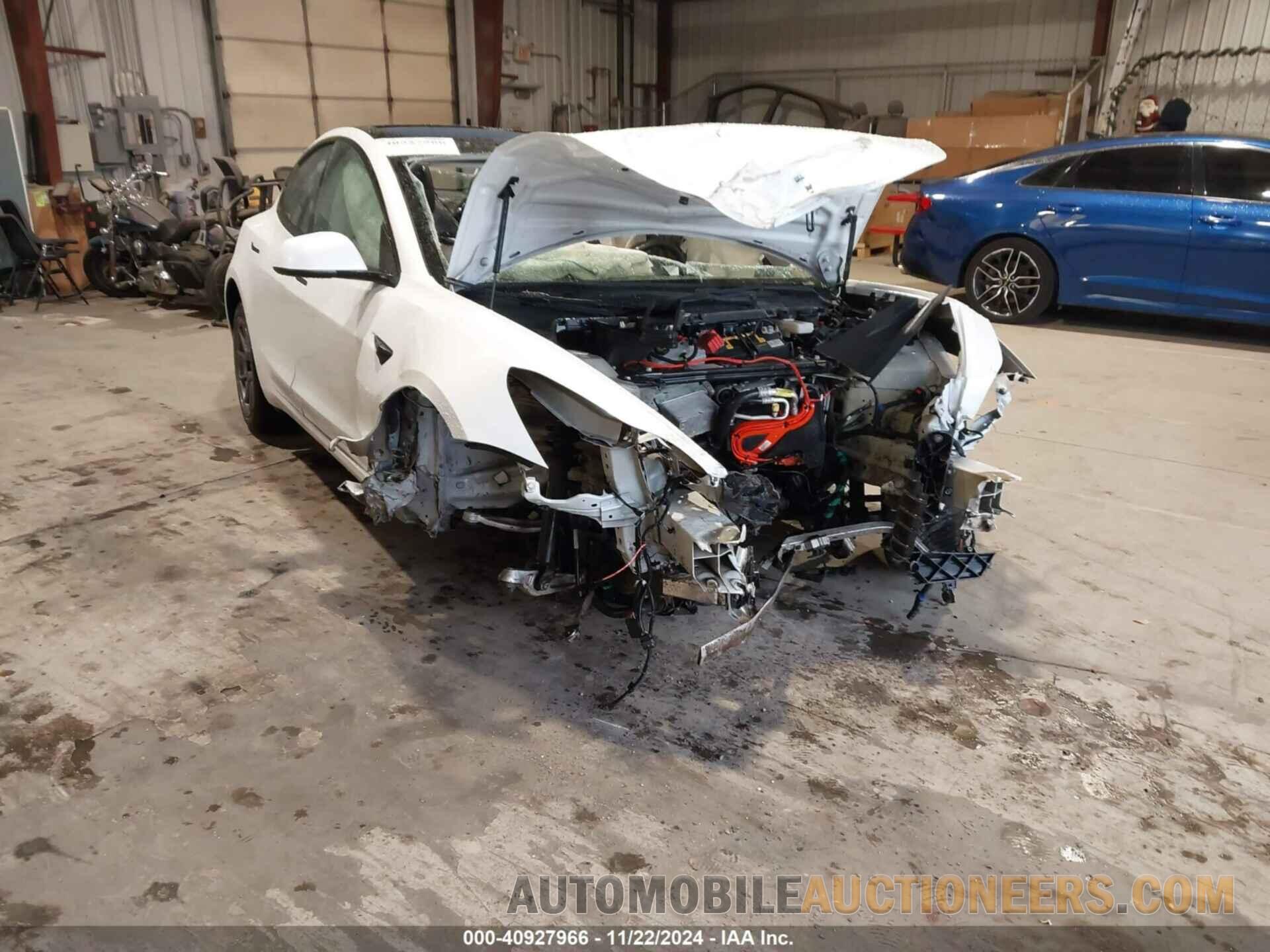 5YJ3E1EA8MF096120 TESLA MODEL 3 2021