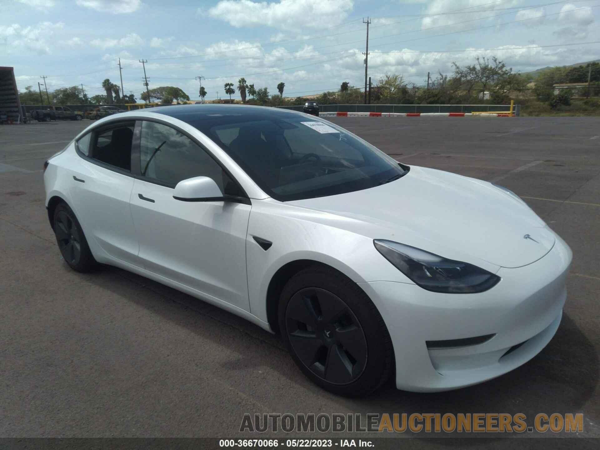 5YJ3E1EA8MF977464 TESLA MODEL 3 2021