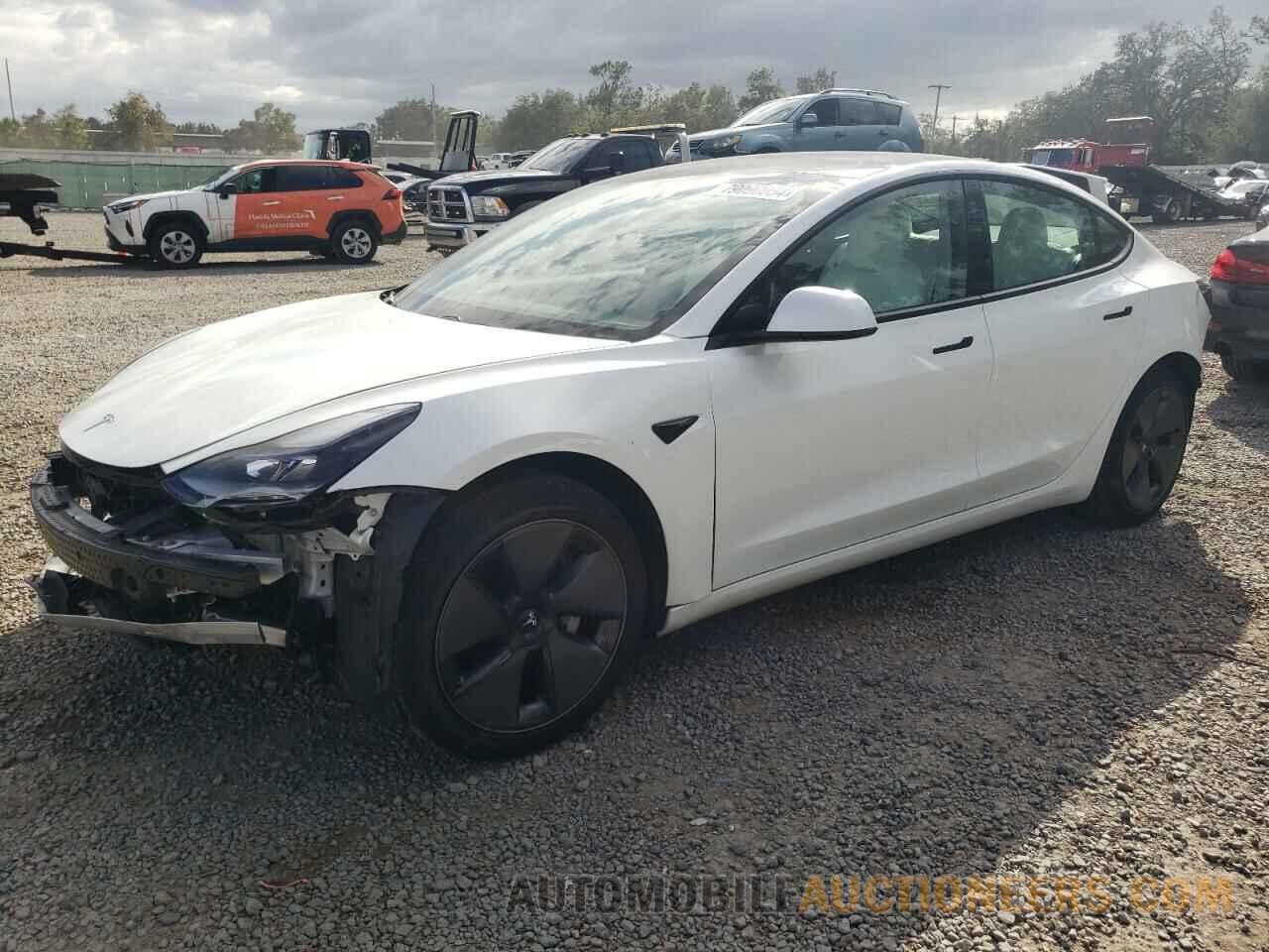 5YJ3E1EA8MF989601 TESLA MODEL 3 2021