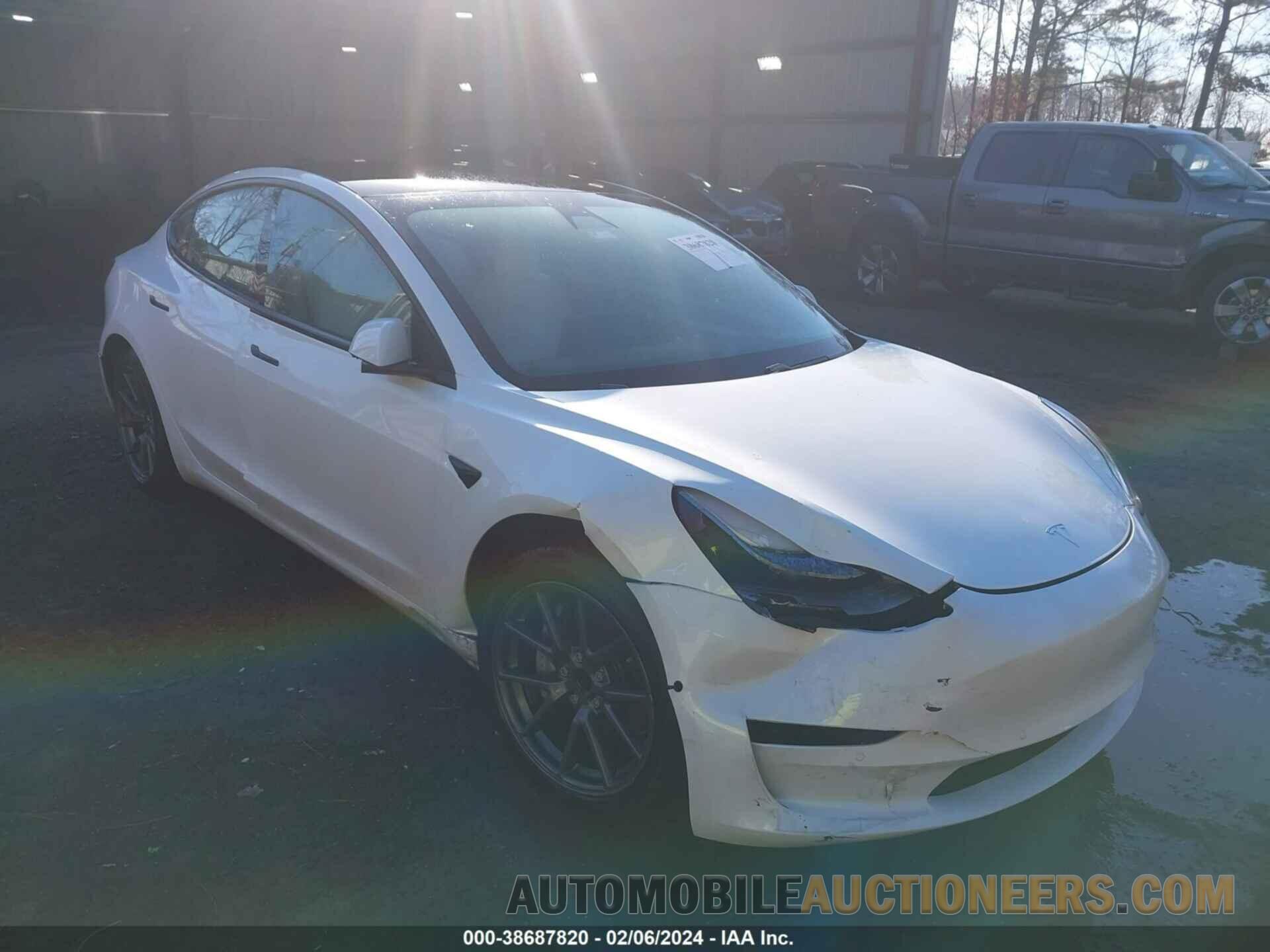 5YJ3E1EA8MF995057 TESLA MODEL 3 2021