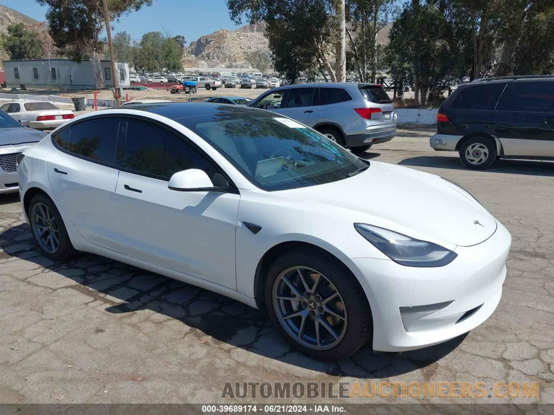 5YJ3E1EA8NF135032 TESLA MODEL 3 2022