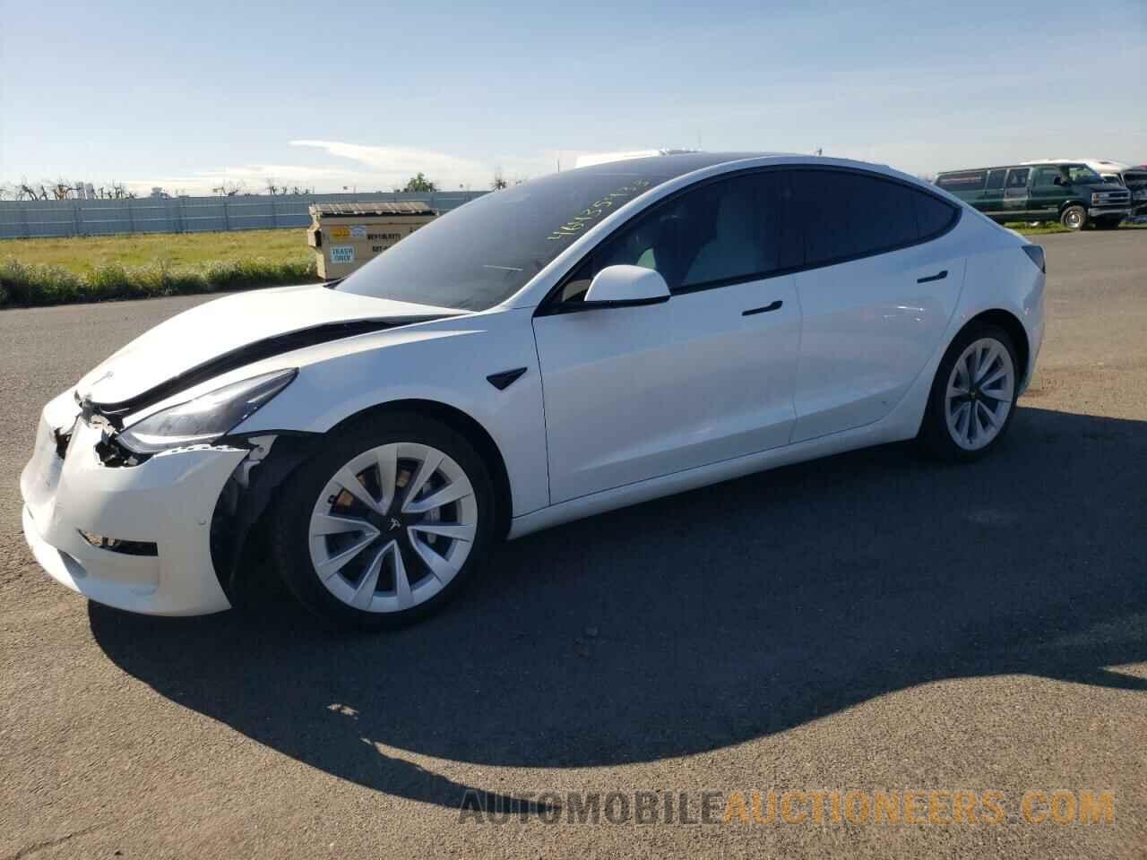 5YJ3E1EA8NF153840 TESLA MODEL 3 2022