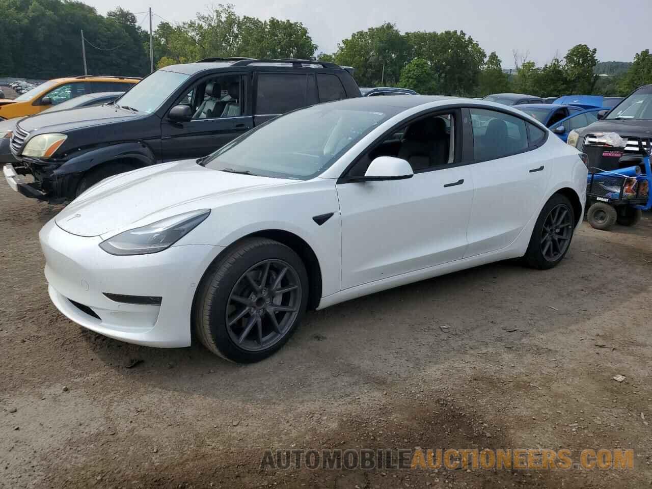 5YJ3E1EA8NF156978 TESLA MODEL 3 2022