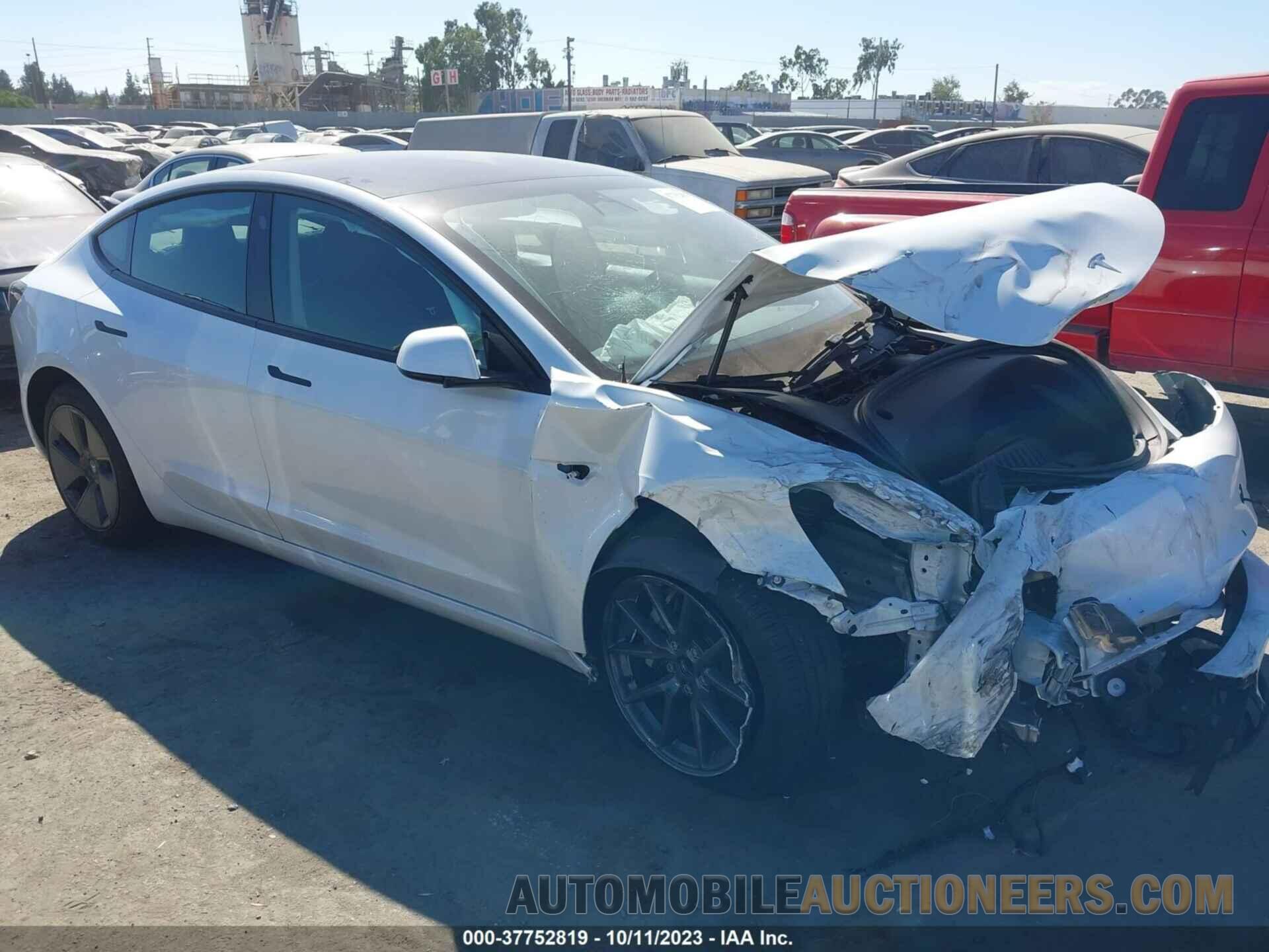 5YJ3E1EA8NF236510 TESLA MODEL 3 2022