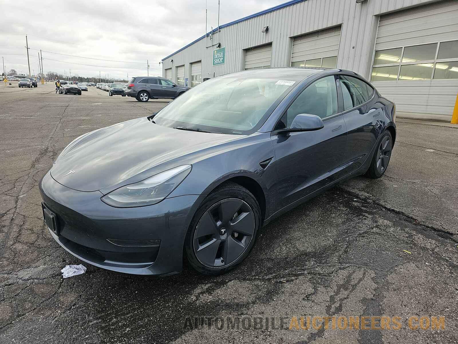 5YJ3E1EA8NF290423 Tesla Model 3 2022