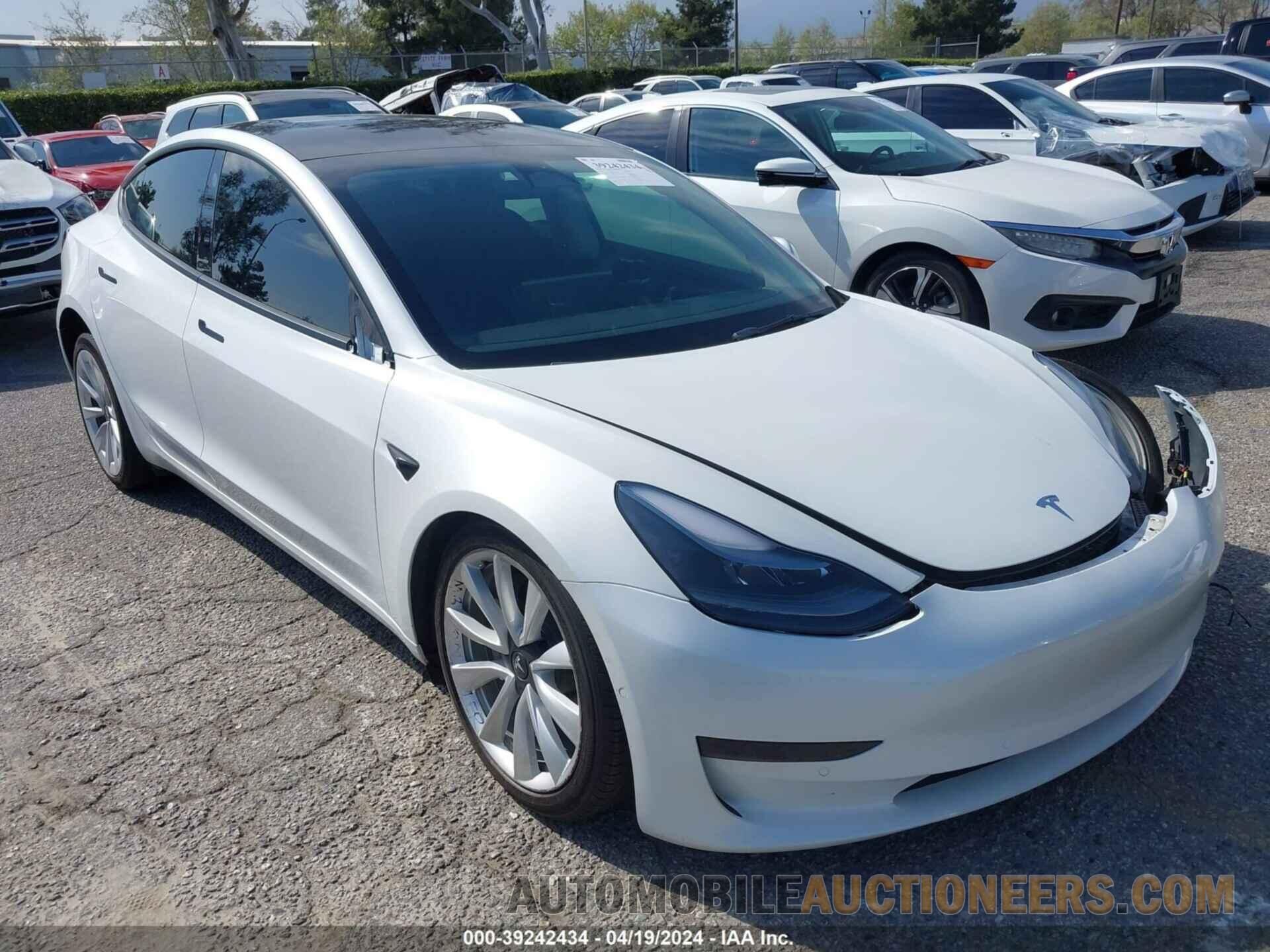 5YJ3E1EA8NF298585 TESLA MODEL 3 2022