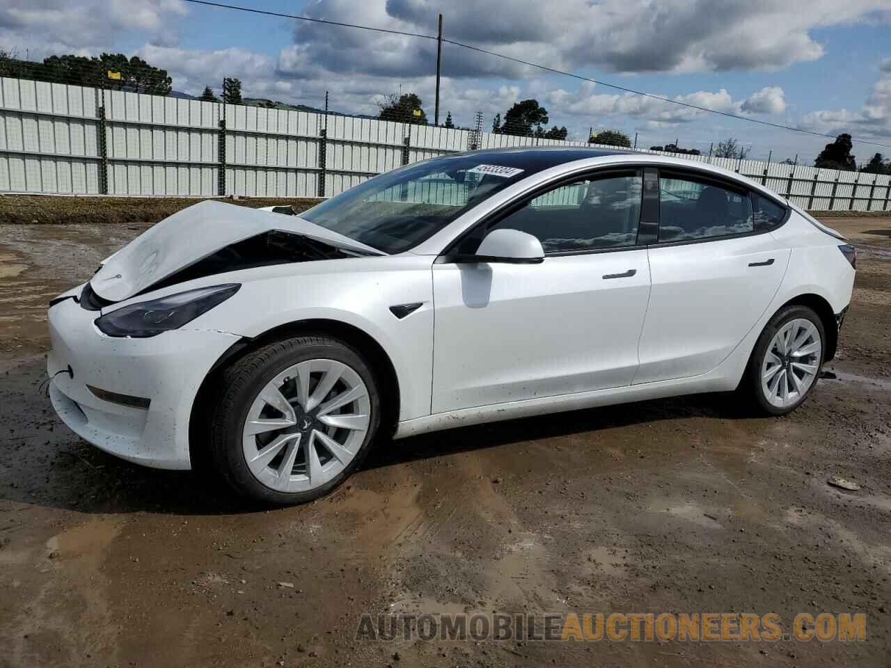 5YJ3E1EA8NF300786 TESLA MODEL 3 2022