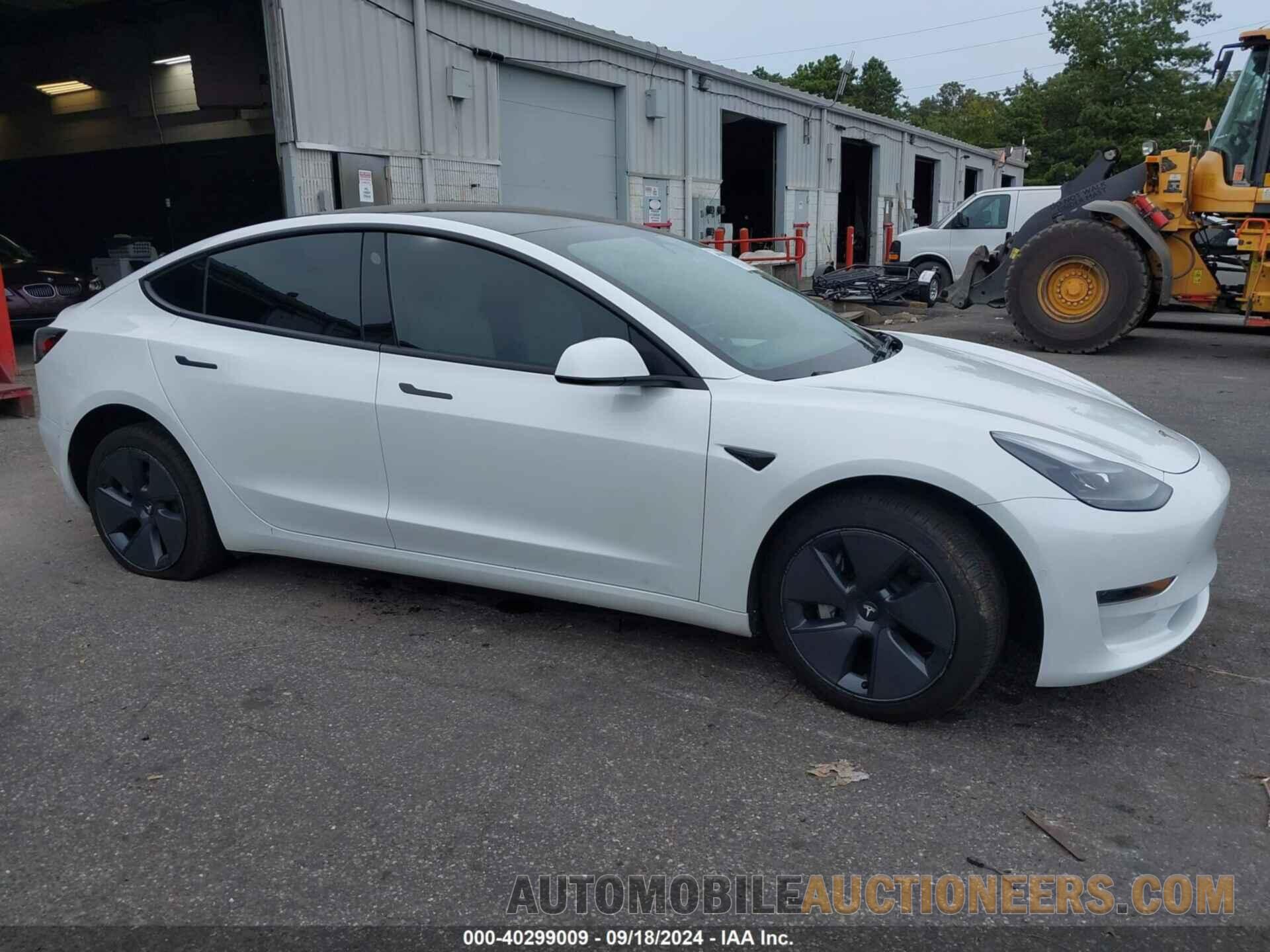 5YJ3E1EA8NF302988 TESLA MODEL 3 2022