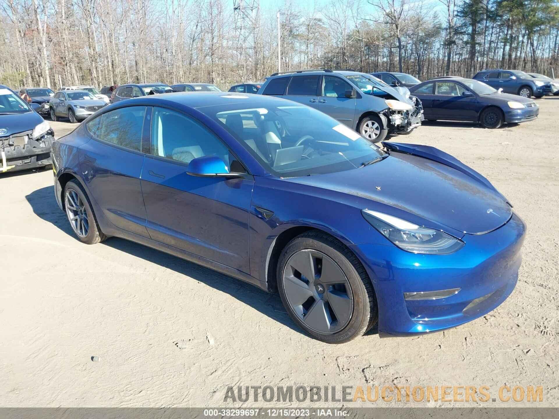 5YJ3E1EA8NF320827 TESLA MODEL 3 2022