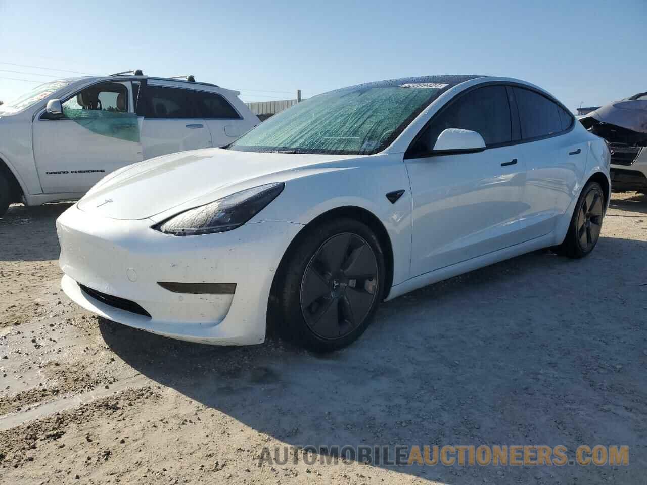 5YJ3E1EA8NF331424 TESLA MODEL 3 2022