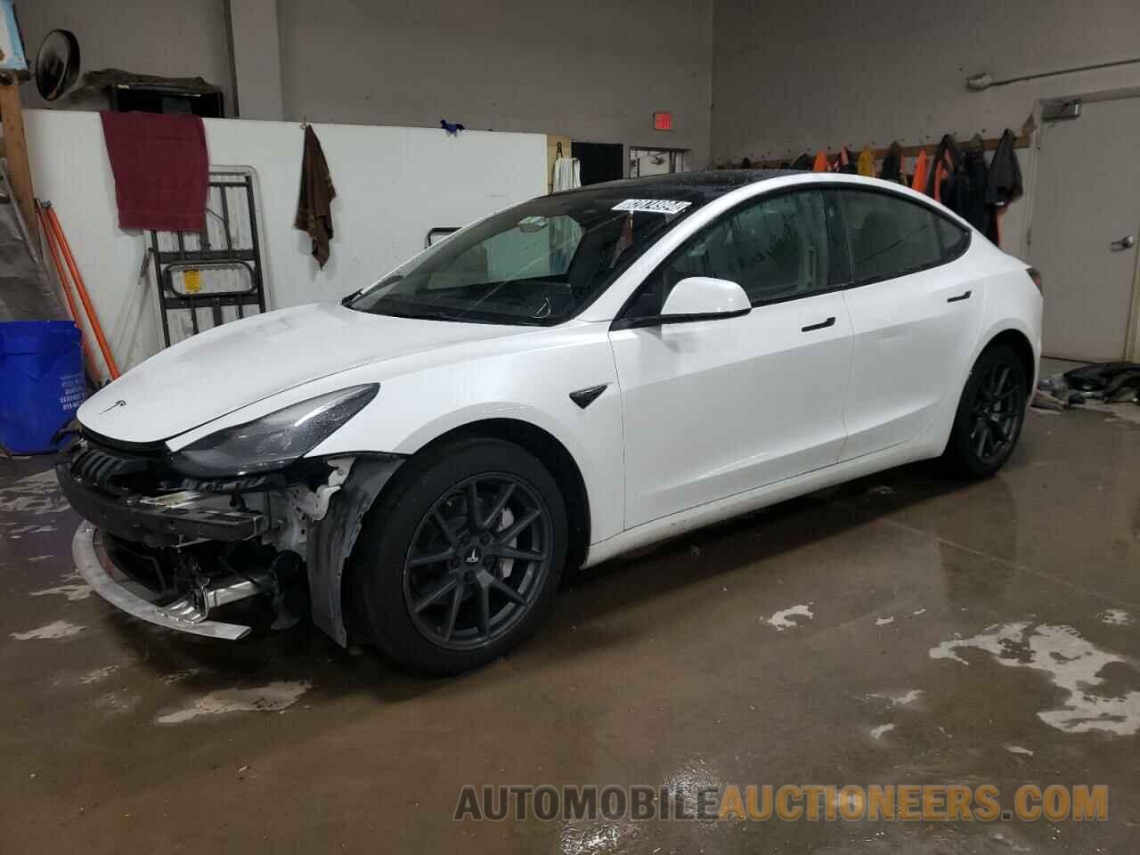 5YJ3E1EA8NF370398 TESLA MODEL 3 2022