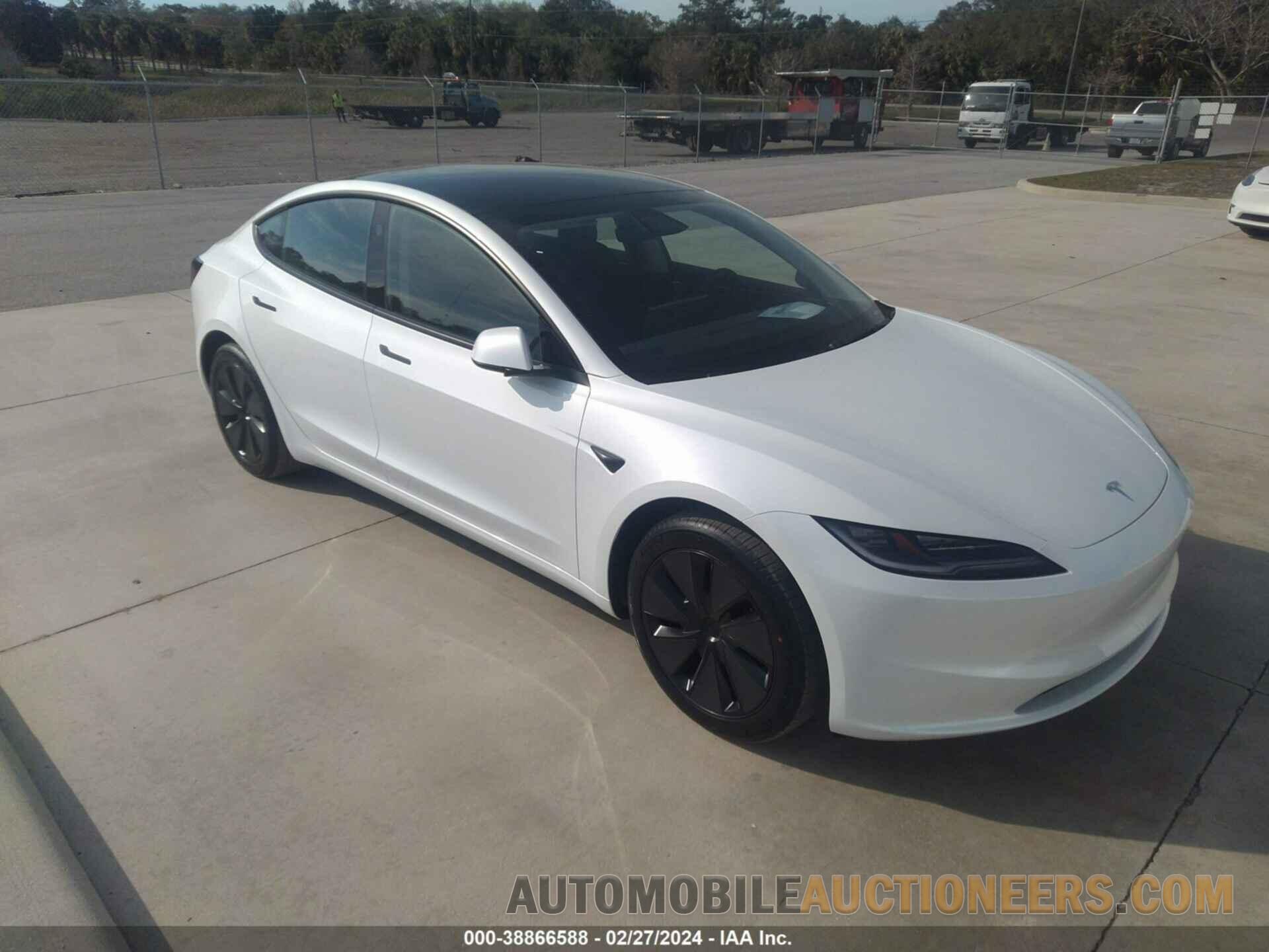 5YJ3E1EA8RF720957 TESLA MODEL 3 2024