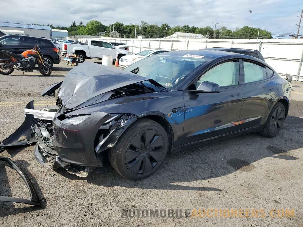 5YJ3E1EA8RF721672 TESLA MODEL 3 2024