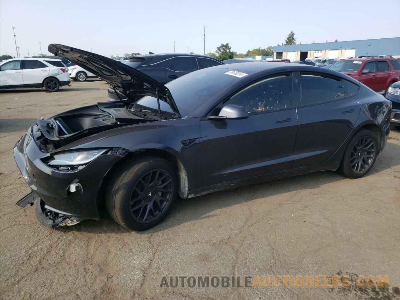 5YJ3E1EA8RF726578 TESLA MODEL 3 2024