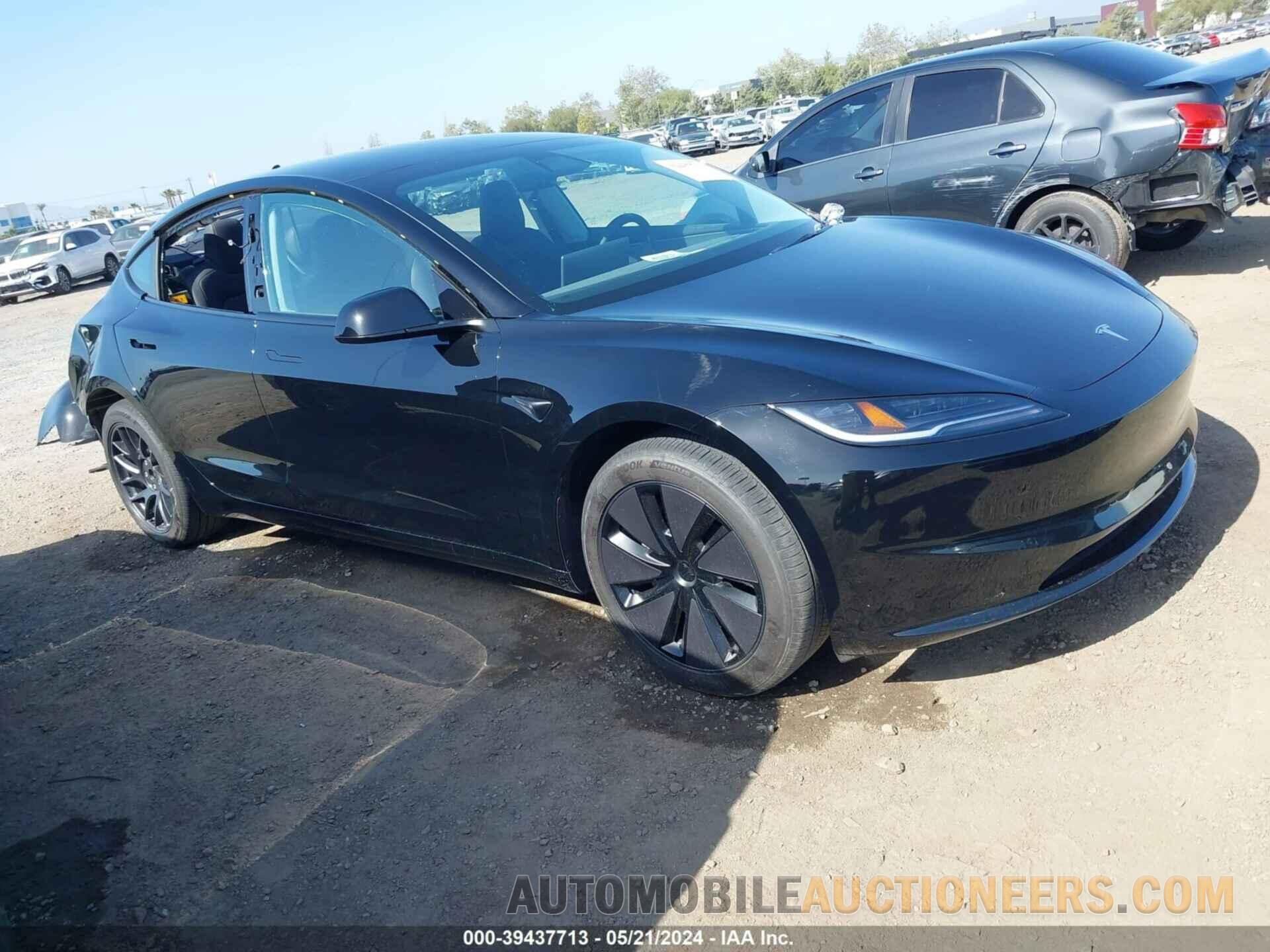 5YJ3E1EA8RF731389 TESLA MODEL 3 2024