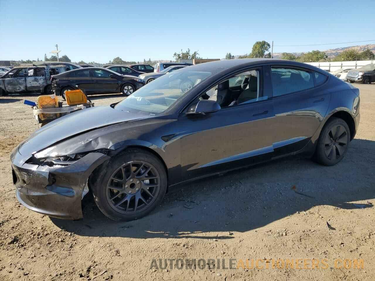 5YJ3E1EA8RF743638 TESLA MODEL 3 2024