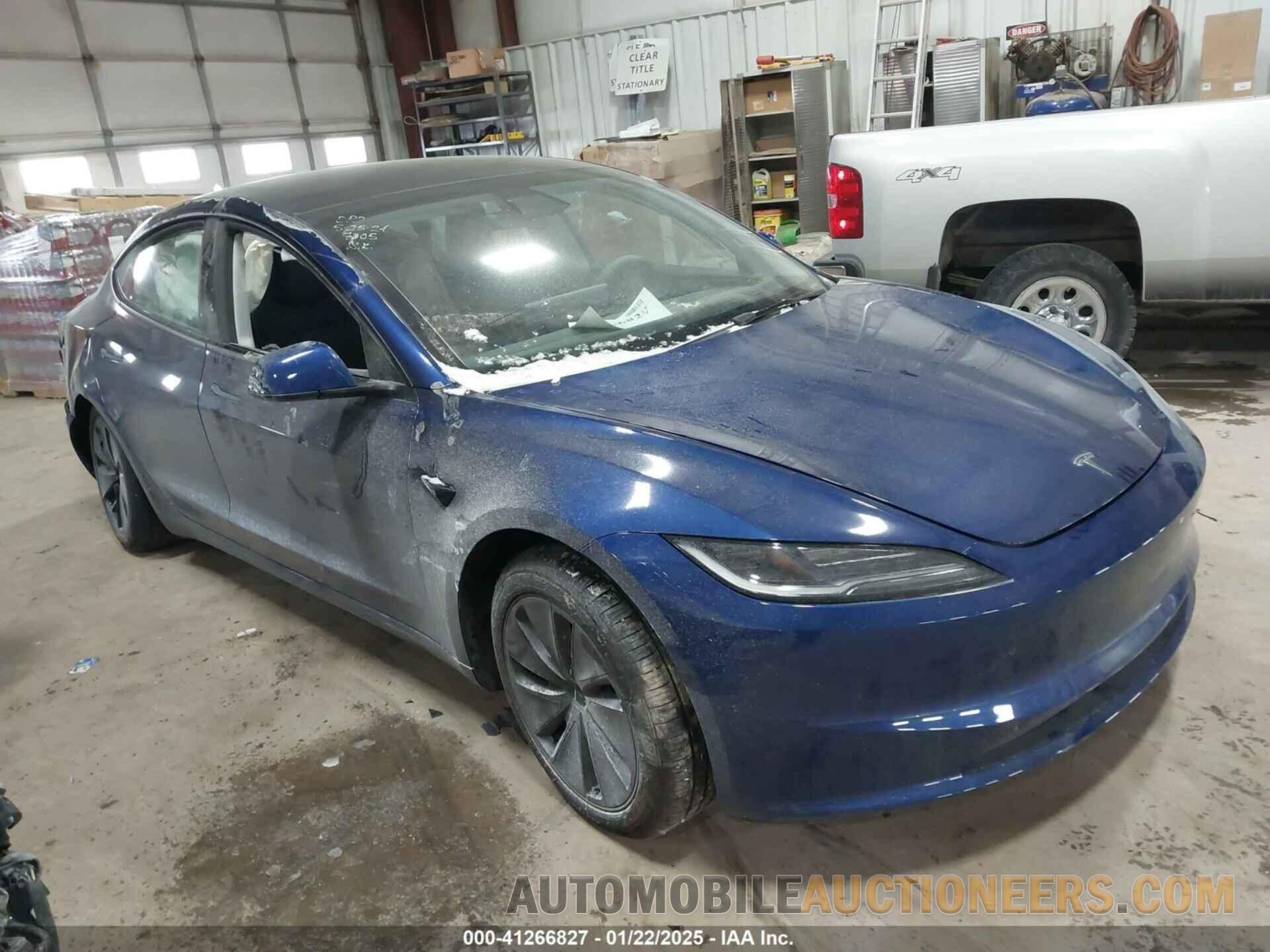 5YJ3E1EA8RF747205 TESLA MODEL 3 2024