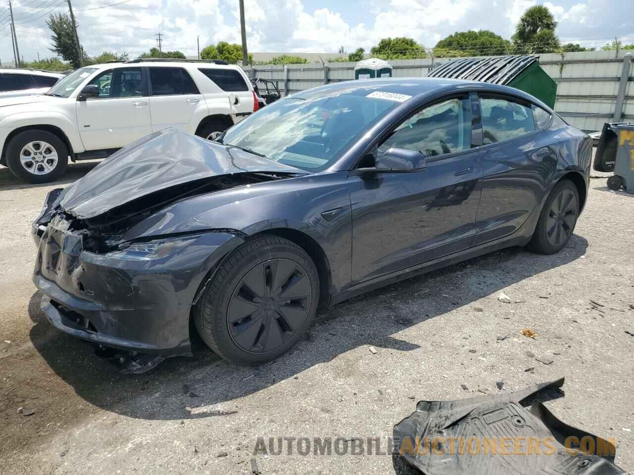 5YJ3E1EA8RF759306 TESLA MODEL 3 2024