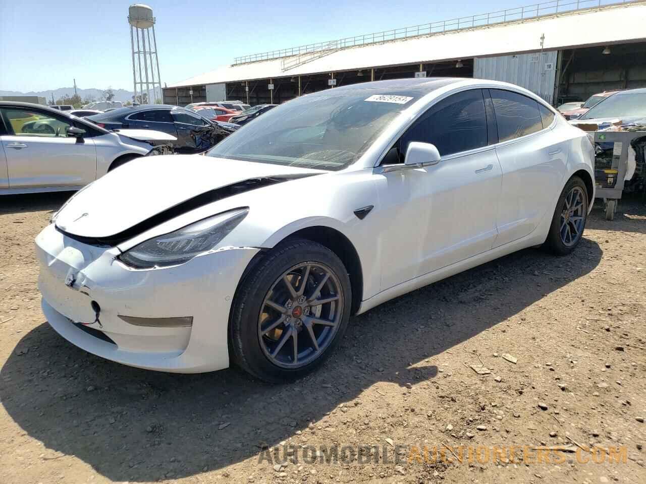 5YJ3E1EA9JF011877 TESLA MODEL 3 2018