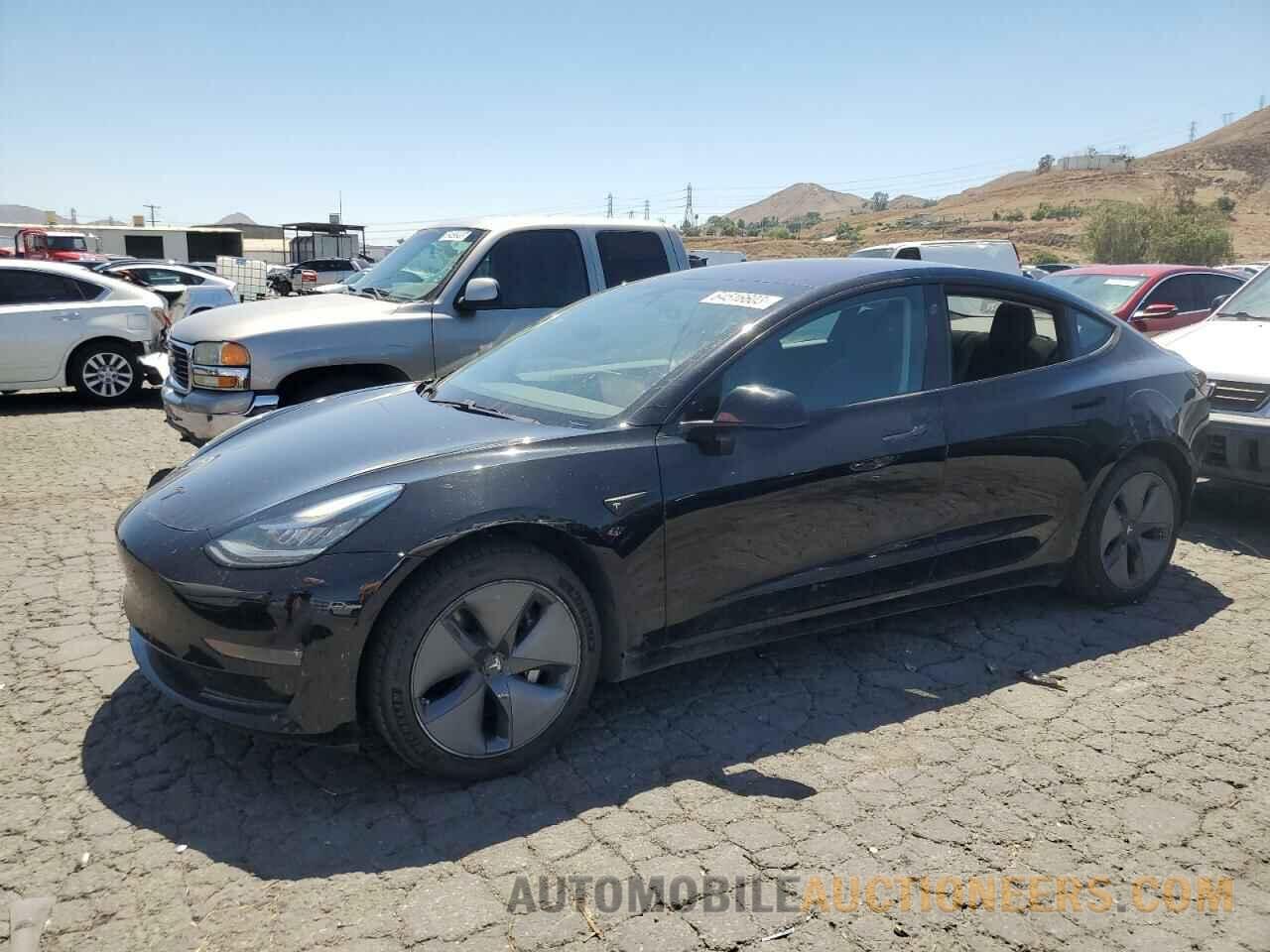 5YJ3E1EA9JF012463 TESLA MODEL 3 2018