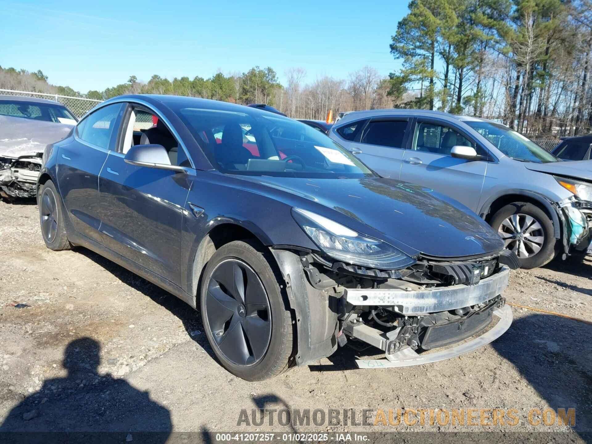 5YJ3E1EA9JF018814 TESLA MODEL 3 2018